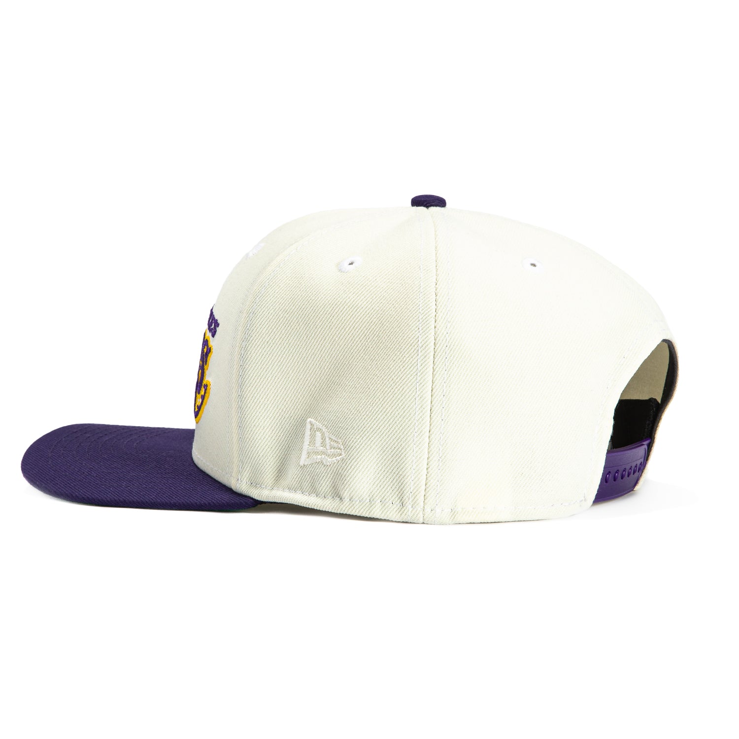 New Era 9Seventy Los Angeles Lakers Alternate Stretch Snapback Hat - White & Purple - Adjustable Baseball Cap for Men & Women - Perfect for Basketball Games, Streetwear Fashion & Casual Outfits
