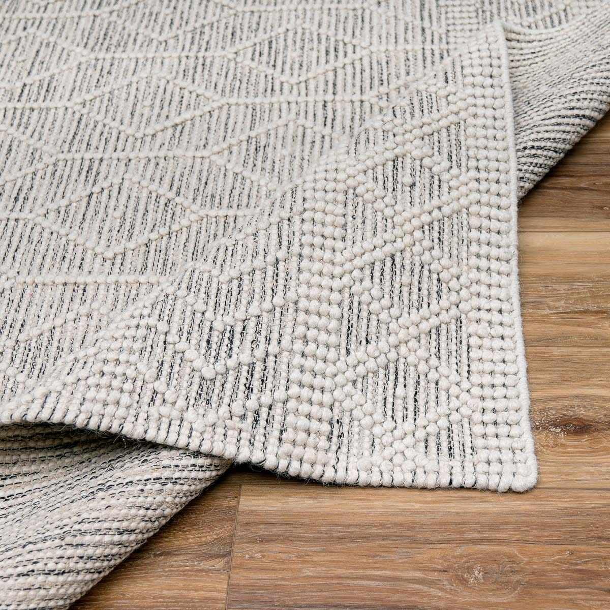Handwoven Carolina Boho Wool High Low Textured Area Rug - Farmhouse Moroccan Trellis Carpet for Living Room, Bedroom & Dining Room - Handmade Zig Zag Bubble Weave Design - Black, White & Cream - 6' x 9' - Perfect for Bohemian Decor, Cozy Spaces & Modern Farmhouse Style