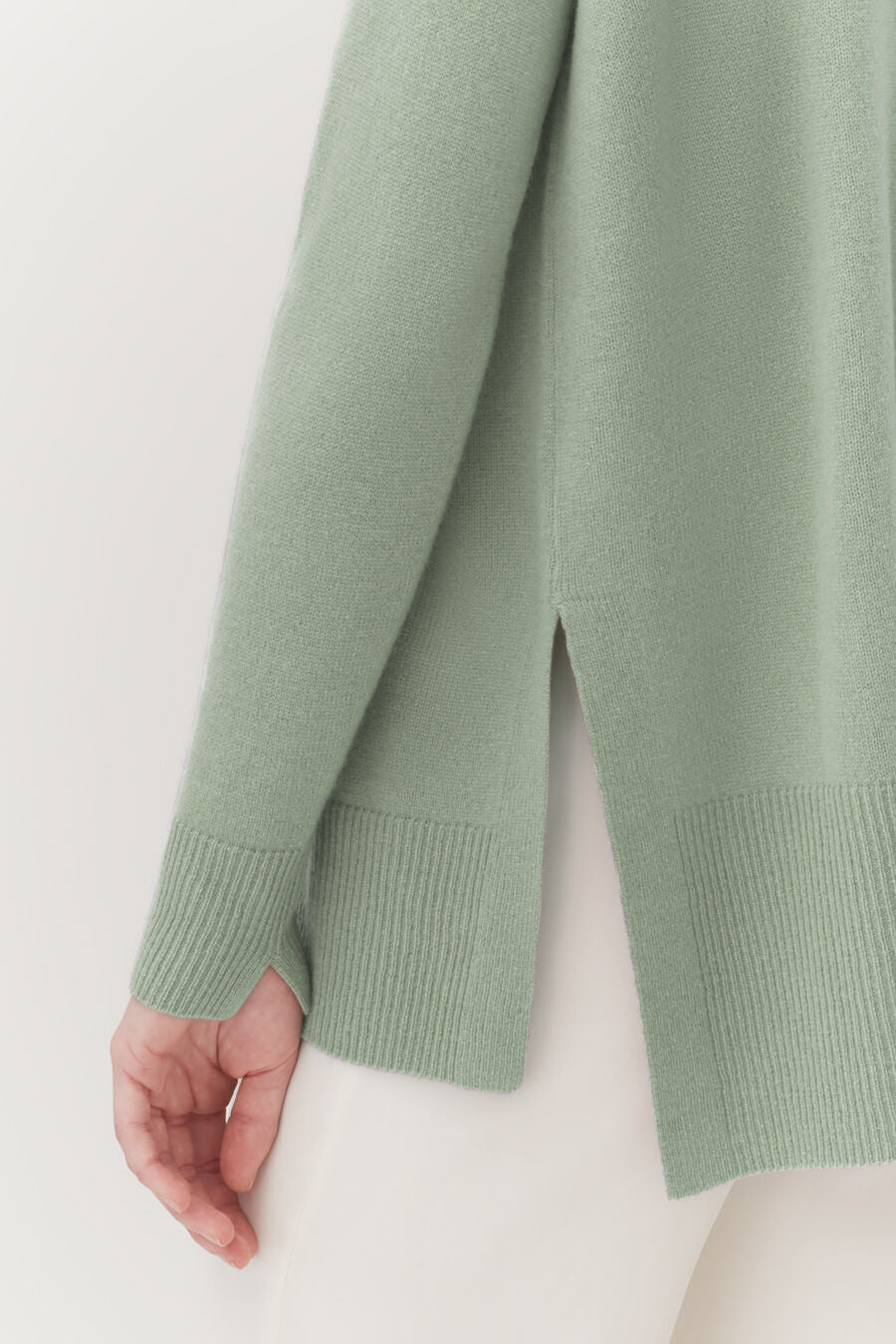 Premium Single Origin Cashmere Funnel Neck Sweater for Women - Soft & Luxurious Winter Pullover - Perfect for Office, Travel & Casual Outfits