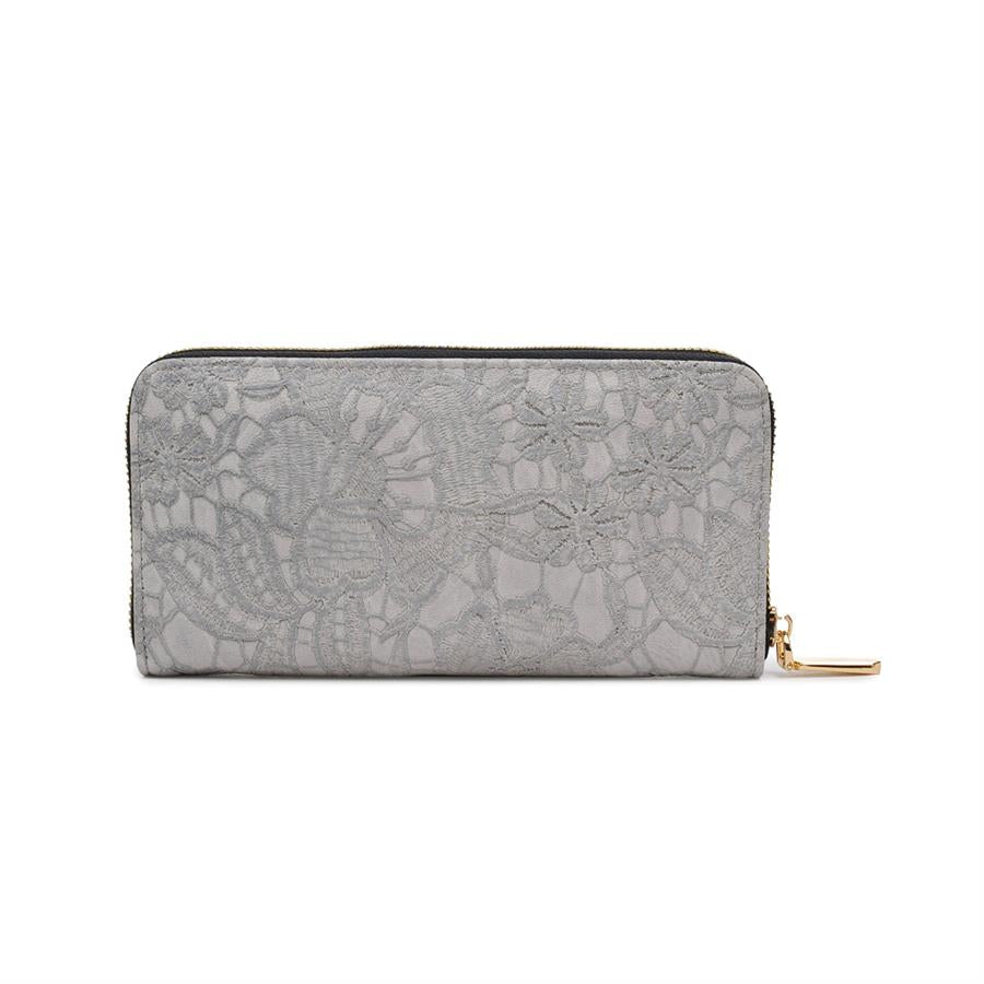 Claire's Stylish Women's Fashion Apparel & Accessories - Trendy Tops, Dresses & Jewelry for Everyday Wear & Special Occasions