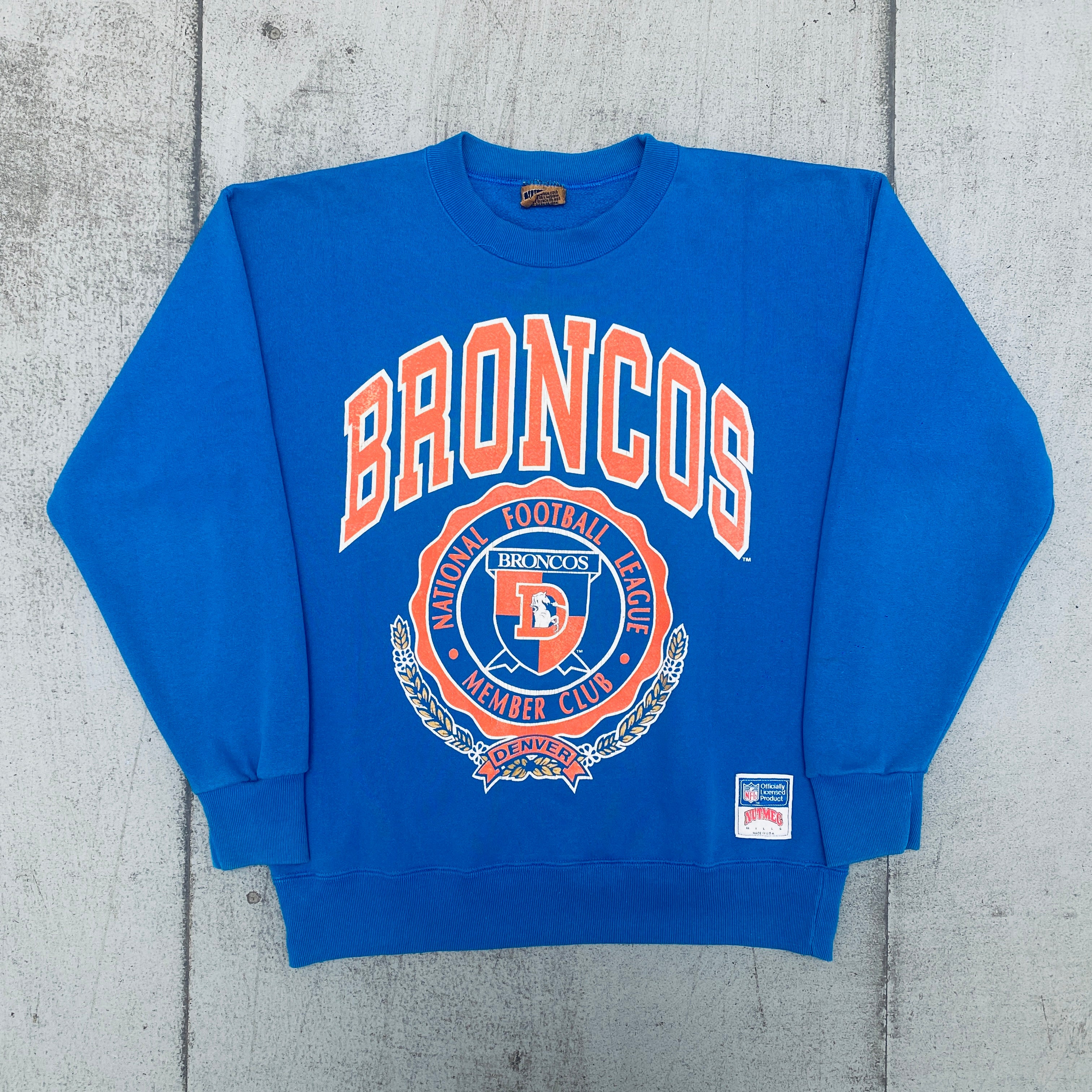 Denver Broncos 1990s Vintage Nutmeg Mills Graphic Spellout Sweatshirt - Men's Medium/Large - Retro NFL Football Fan Apparel for Game Day & Casual Wear
