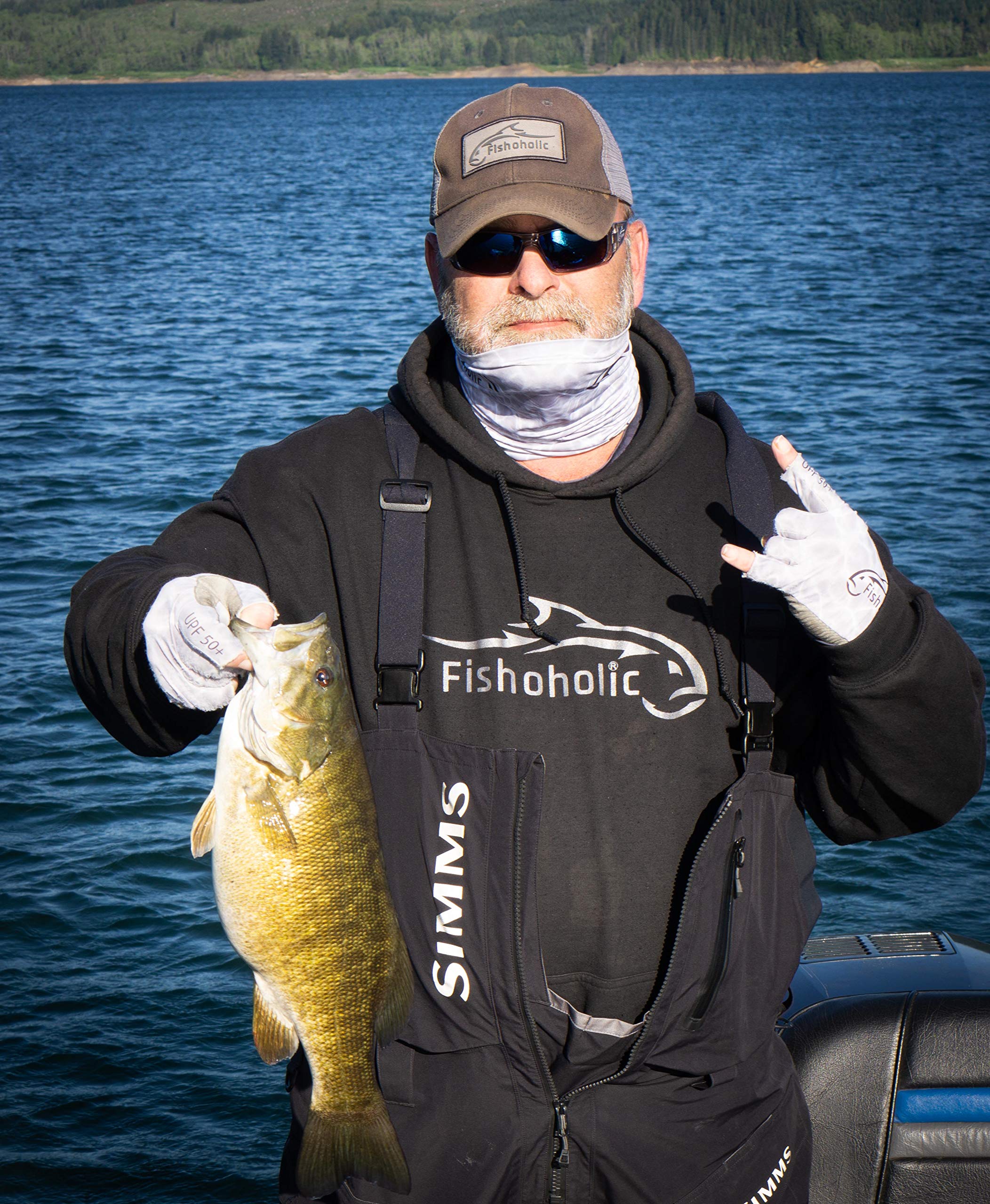 Fishoholic Snapback Baseball Fishing Hat - Breathable Mesh Trucker Cap for Anglers - Perfect Fishing Gift for Dad, Father's Day, or Outdoor Enthusiasts - Ideal for Fishing, Boating, and Outdoor Adventures