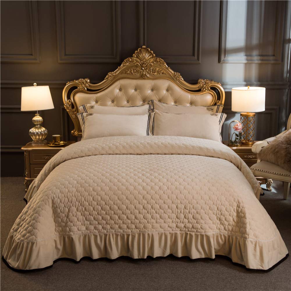 Crystal Velvet Quilted 3-Piece Bedding Set - Soft & Comfortable Bedspread Cover with Pillowcases for Double/Queen/King Size Beds (A-250x250+48x74cmx2) - Perfect for Master Bedrooms, Guest Rooms & Luxury Hotel Decor