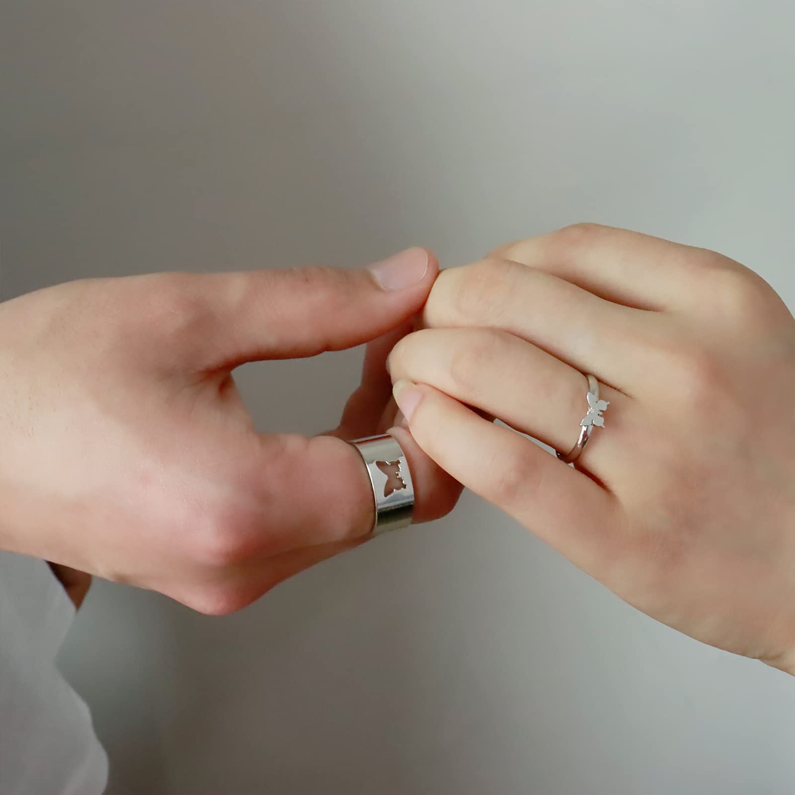 2 PCS Matching Butterfly Rings for Couples - Gold Promise Friendship Rings Set - Romantic Gift for Anniversary, Valentine's Day & Couple Jewelry (Perfect for Date Nights & Special Occasions)