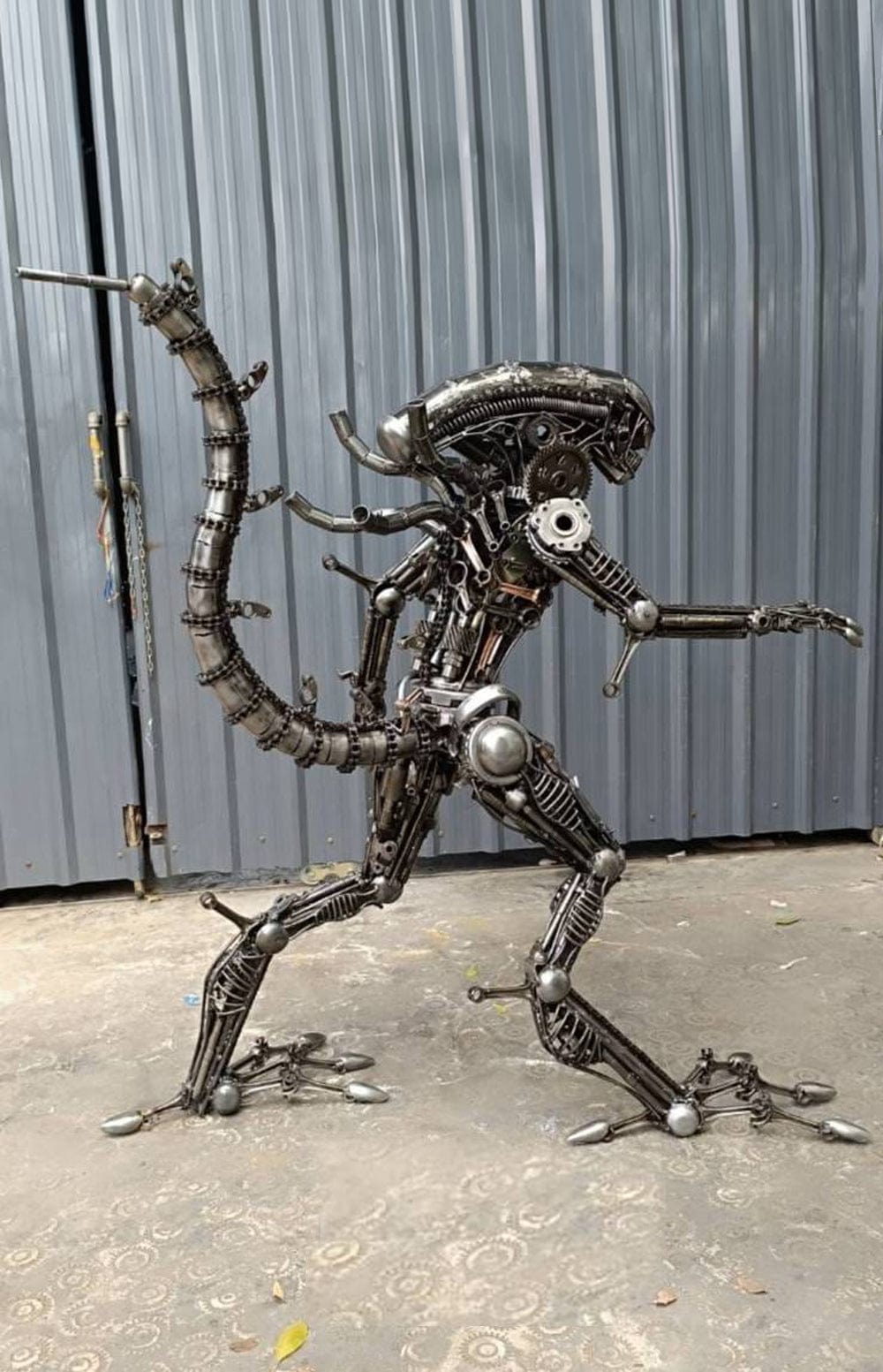 55 Unique Alien-Inspired Recycled Metal Wall Art Sculpture - Eco-Friendly Home & Office Decor for Sci-Fi Fans
