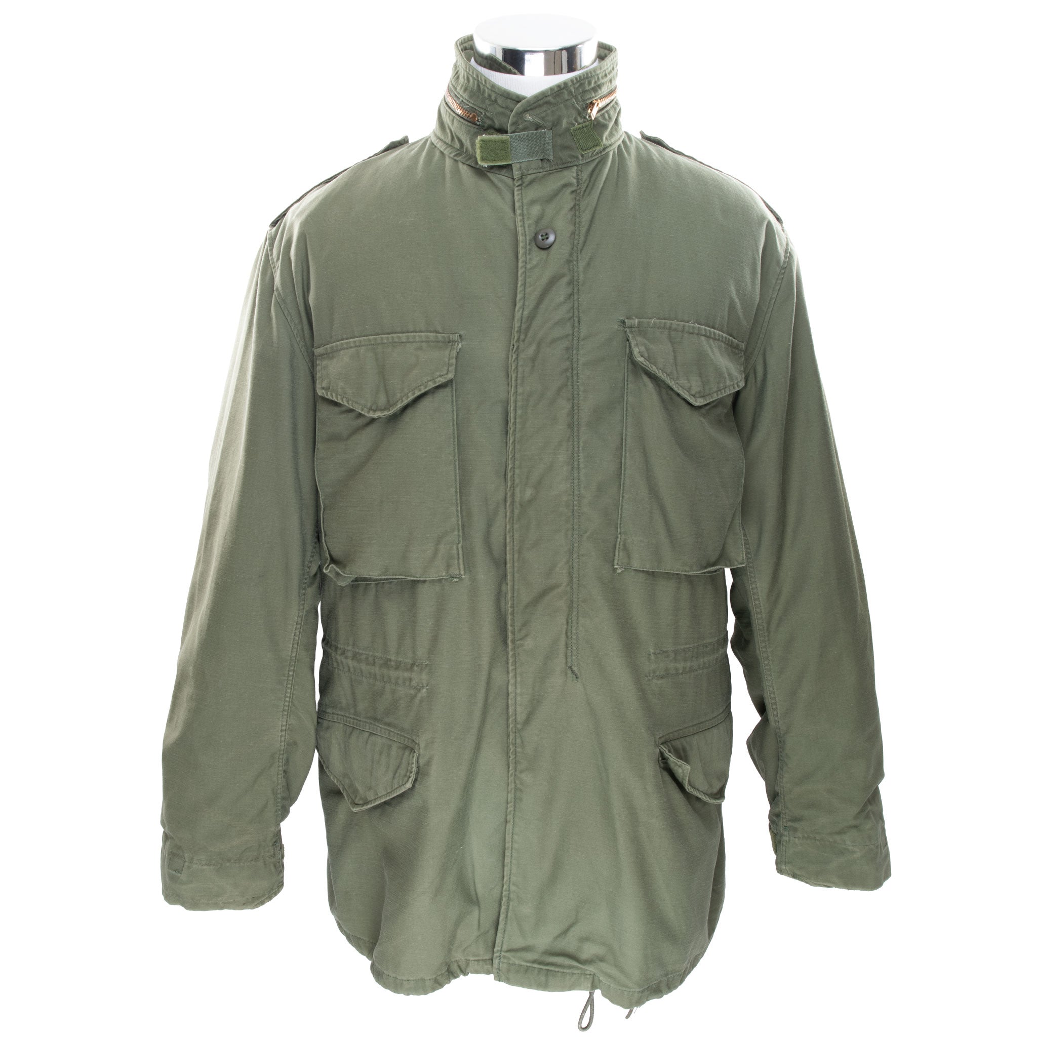 Vintage 1974 US Army M65 Field Jacket - Vietnam War Era - Size Large Long - Military Surplus Outerwear for Men - Perfect for Outdoor Adventures, Historical Reenactments & Cold Weather