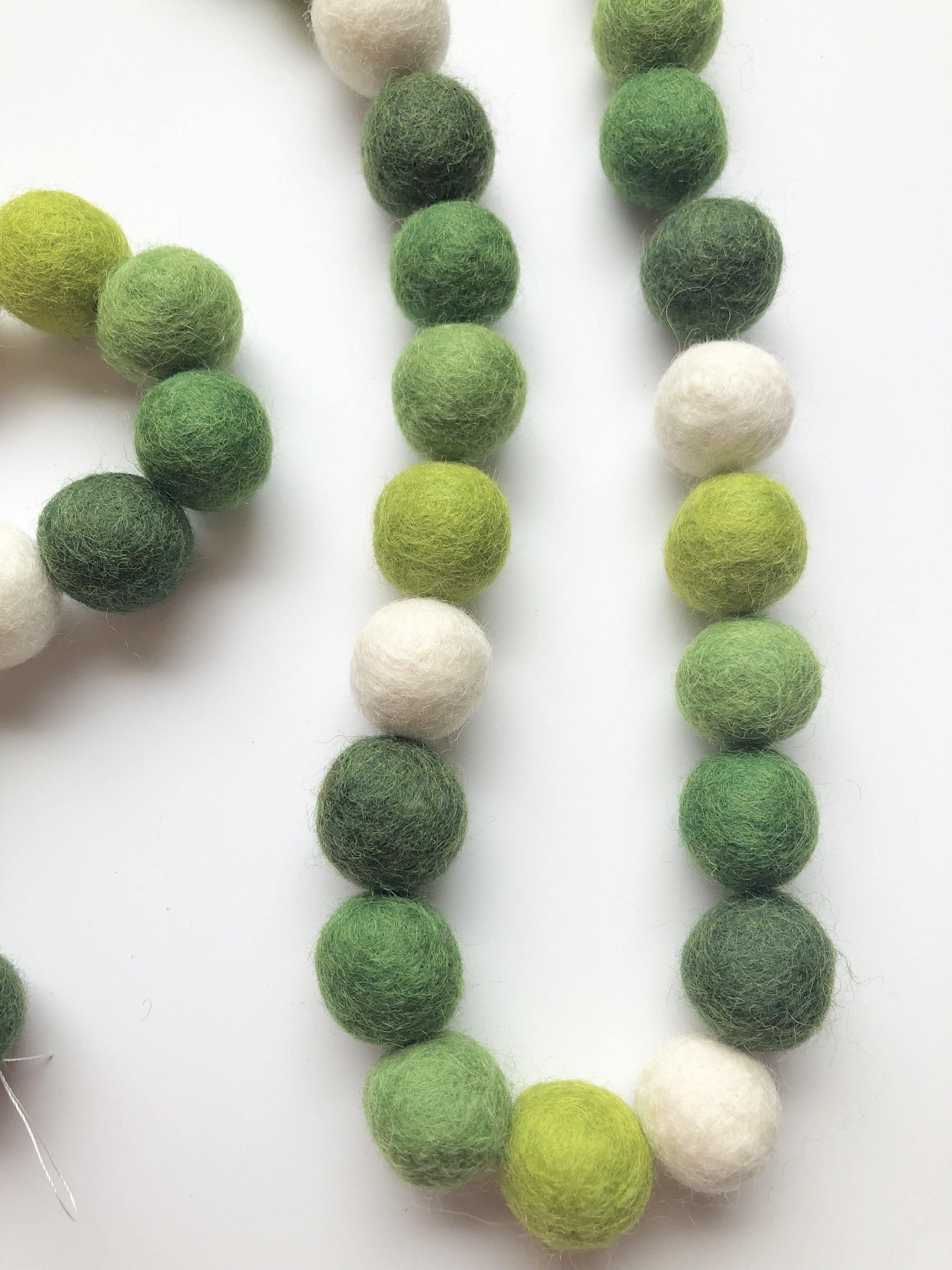 Green Ombre Garland - Elegant Gradient Leaf Decor for Weddings, Parties & Home Decor | Perfect for Boho, Rustic & Modern Events
