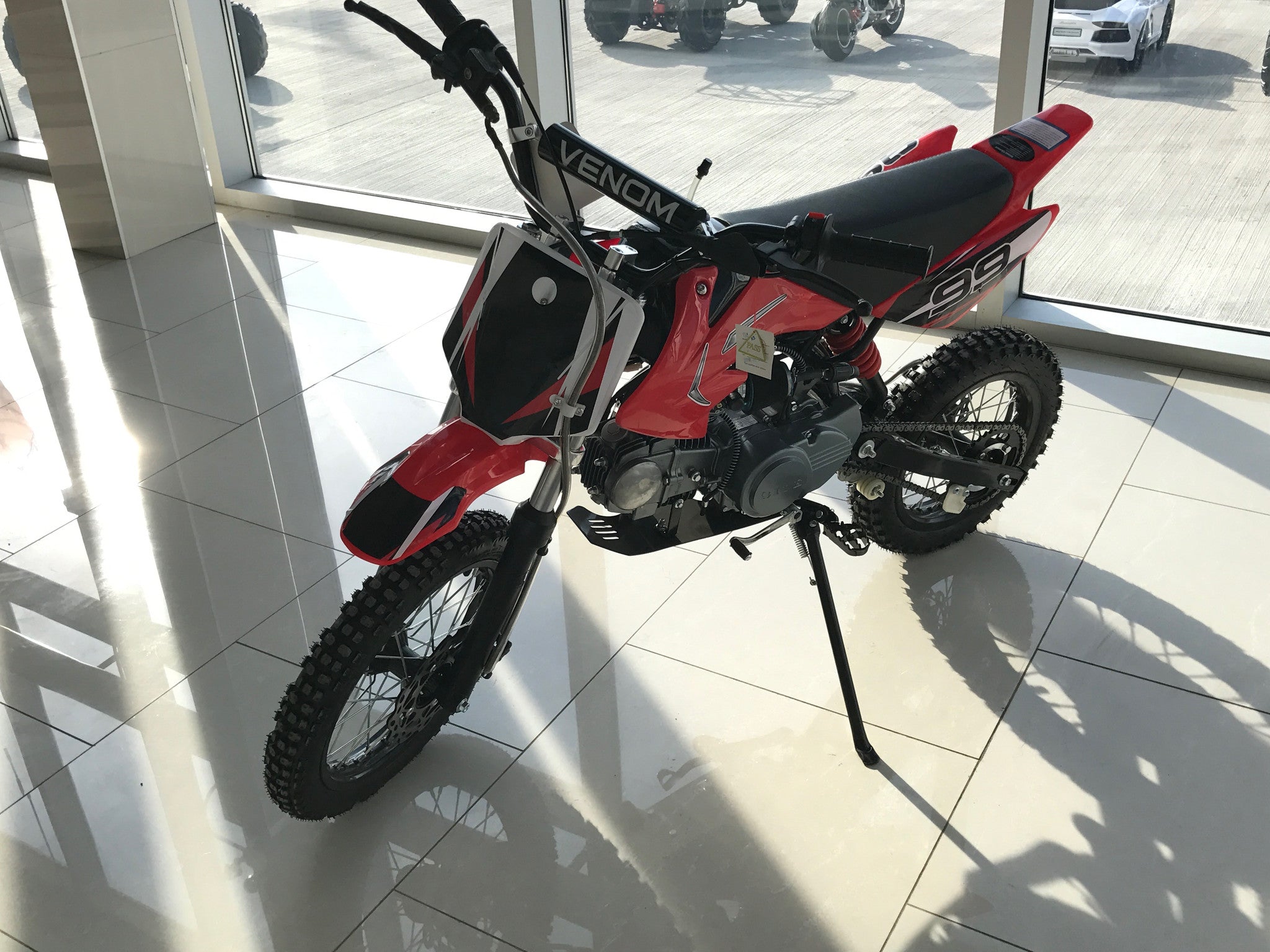 125cc Venom Dirt Bike 4 Stroke - Mamba Off-Road Motorcycle for Adults & Teens - Perfect for Trail Riding, Motocross & Backyard Adventures