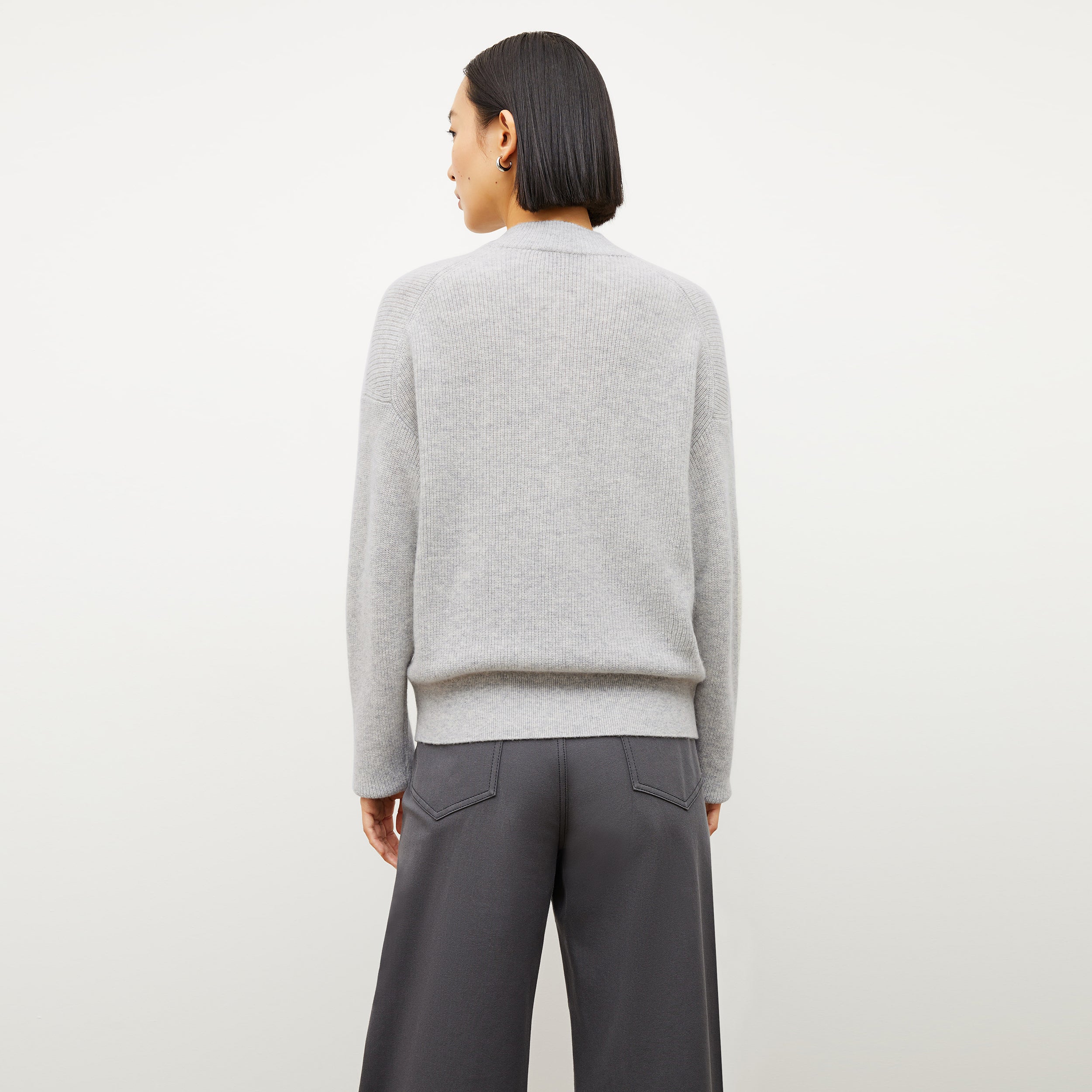 Premium Cashmere Sweater for Women - Soft Light Heather Gray Pullover | Cozy Winter Wear & Casual Office Outfit