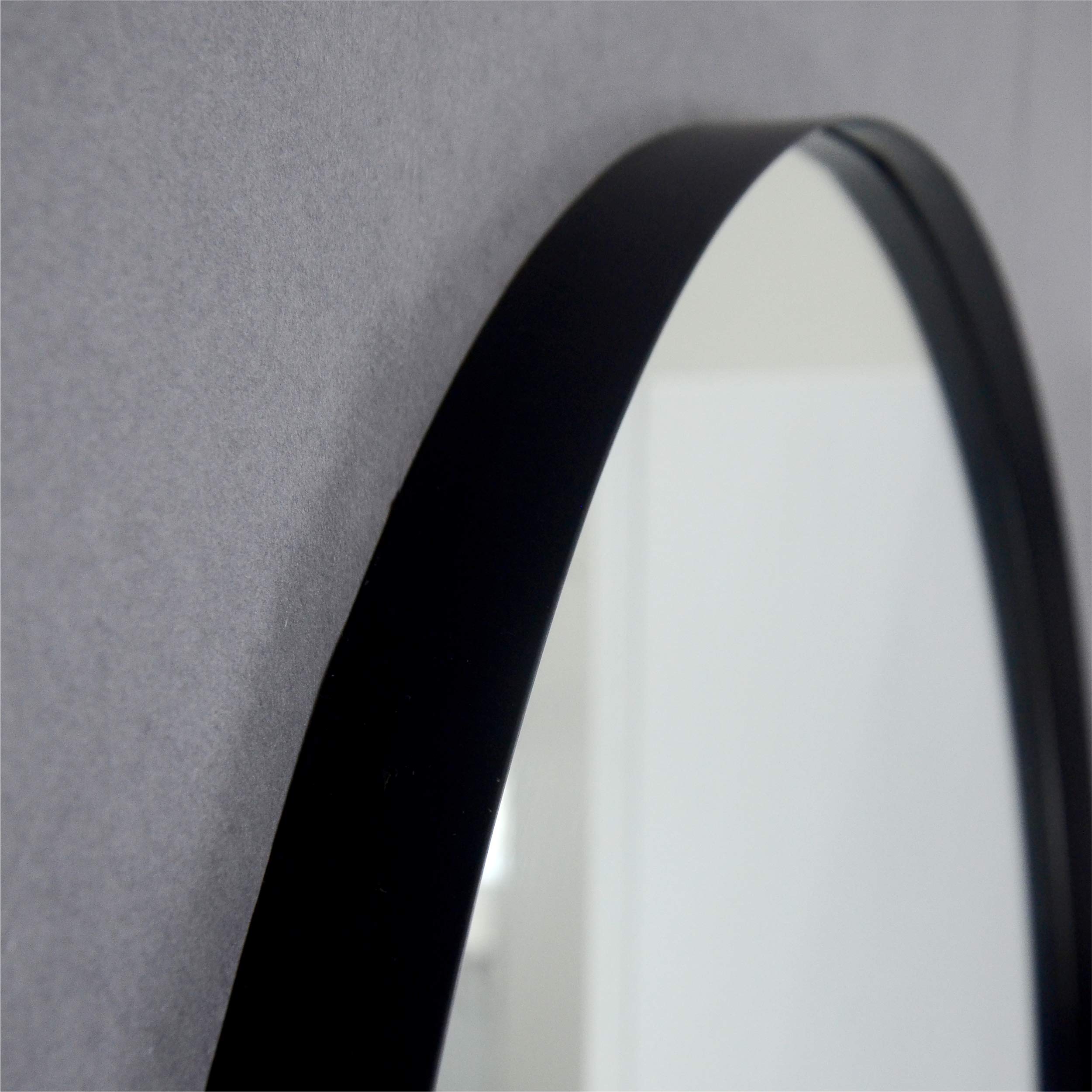 26-Inch Round Wall Mirror with Premium Brushed Metal Frame - Black Bathroom Vanity Mirror for Entryway, Living Room & Bedroom Decor - Perfect for Makeup, Home Decor & Small Spaces