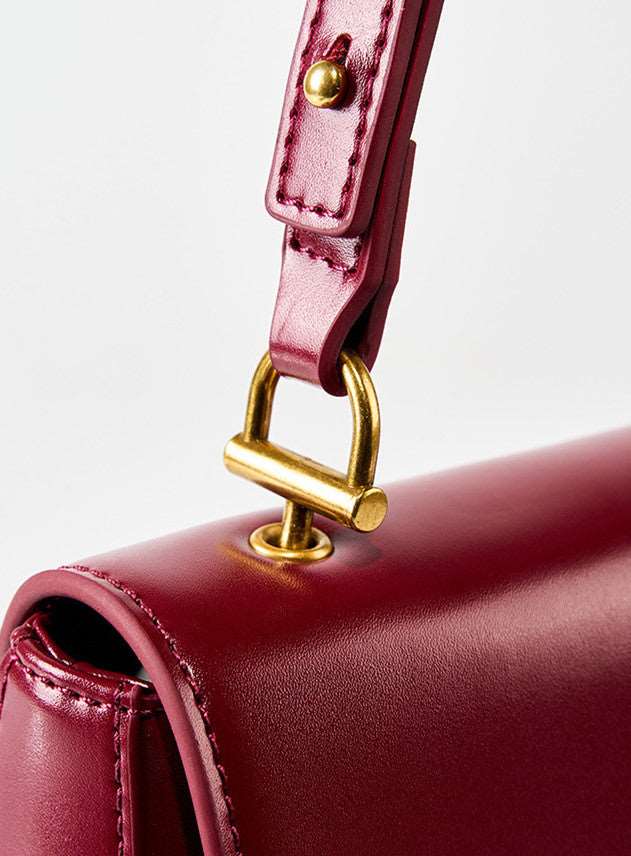 Stylish Small Leather Shoulder Bag for Women - Genuine Leather Crossbody Purse with Adjustable Strap - Perfect for Daily Use, Travel, and Work Commute