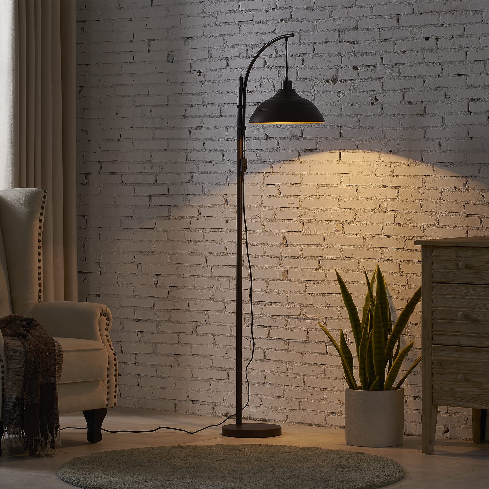 WOXXX Industrial Floor Lamp - Modern Rustic Task Light in Aged Bronze Finish, Vintage Arched Standing Lamp for Farmhouse, Living Room, Bedroom & Office - Bright Tall Reading Light for Cozy Nights & Workspaces