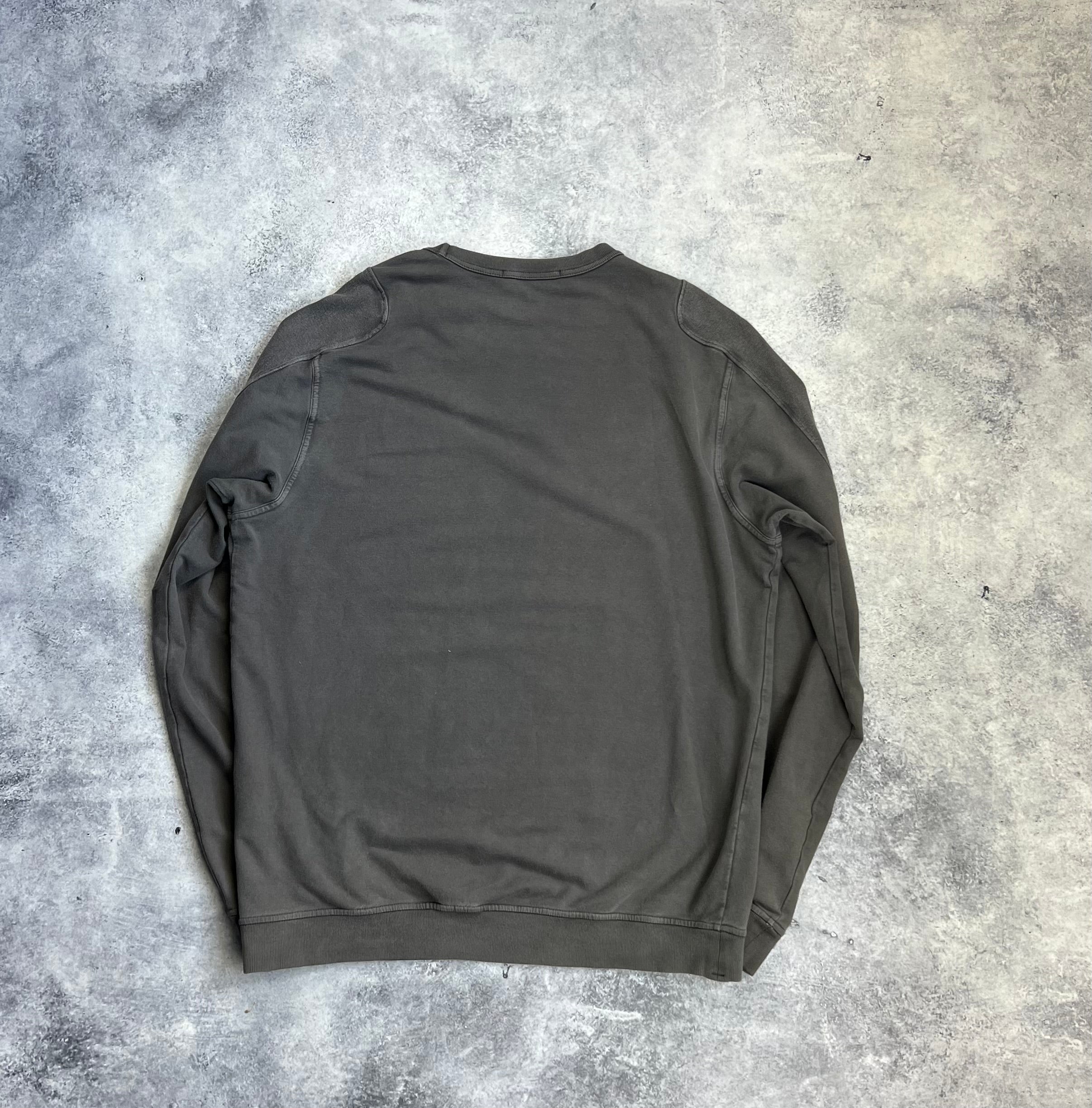 Stone Island 2018 Grey Ghost Jumper - Men's Premium Knit Sweater for Casual & Streetwear Fashion - Perfect for Fall & Winter Outfits