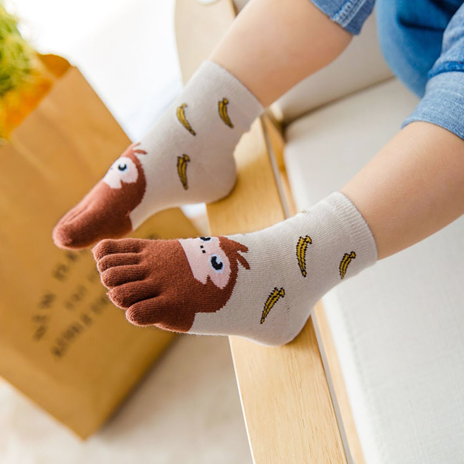 **Cotton Kids Toe Socks 4-Pack - Breathable Five Finger Socks for Boys & Girls (3-12 Years) - Cute Animal Print Novelty Socks for School, Sports & Playtime**