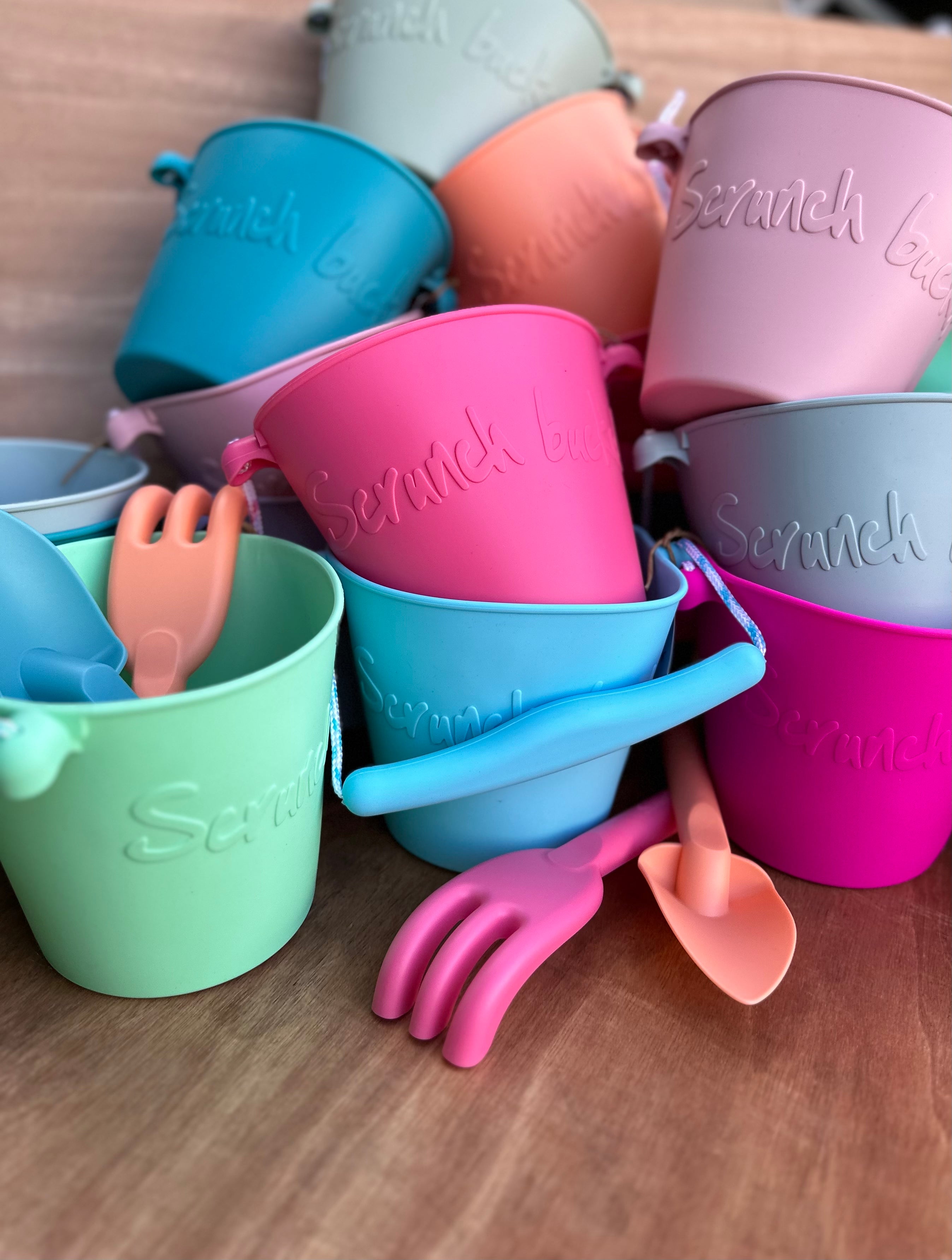 Sensory Stress Relief Scrunch Toys Bucket - Fidget Toys for Kids & Adults - Perfect for Anxiety Relief, ADHD, Autism & Classroom Use