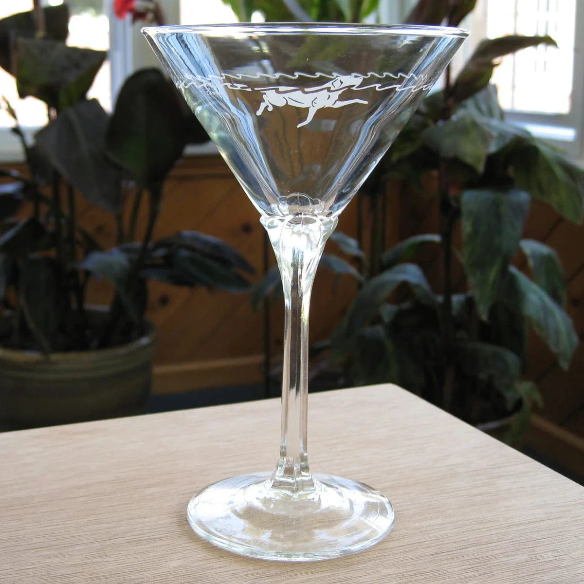 Premium Crystal Beverage Glasses with Elegant Water Dog Design - Perfect for Cocktails, Wine Tasting & Luxury Home Bar Decor