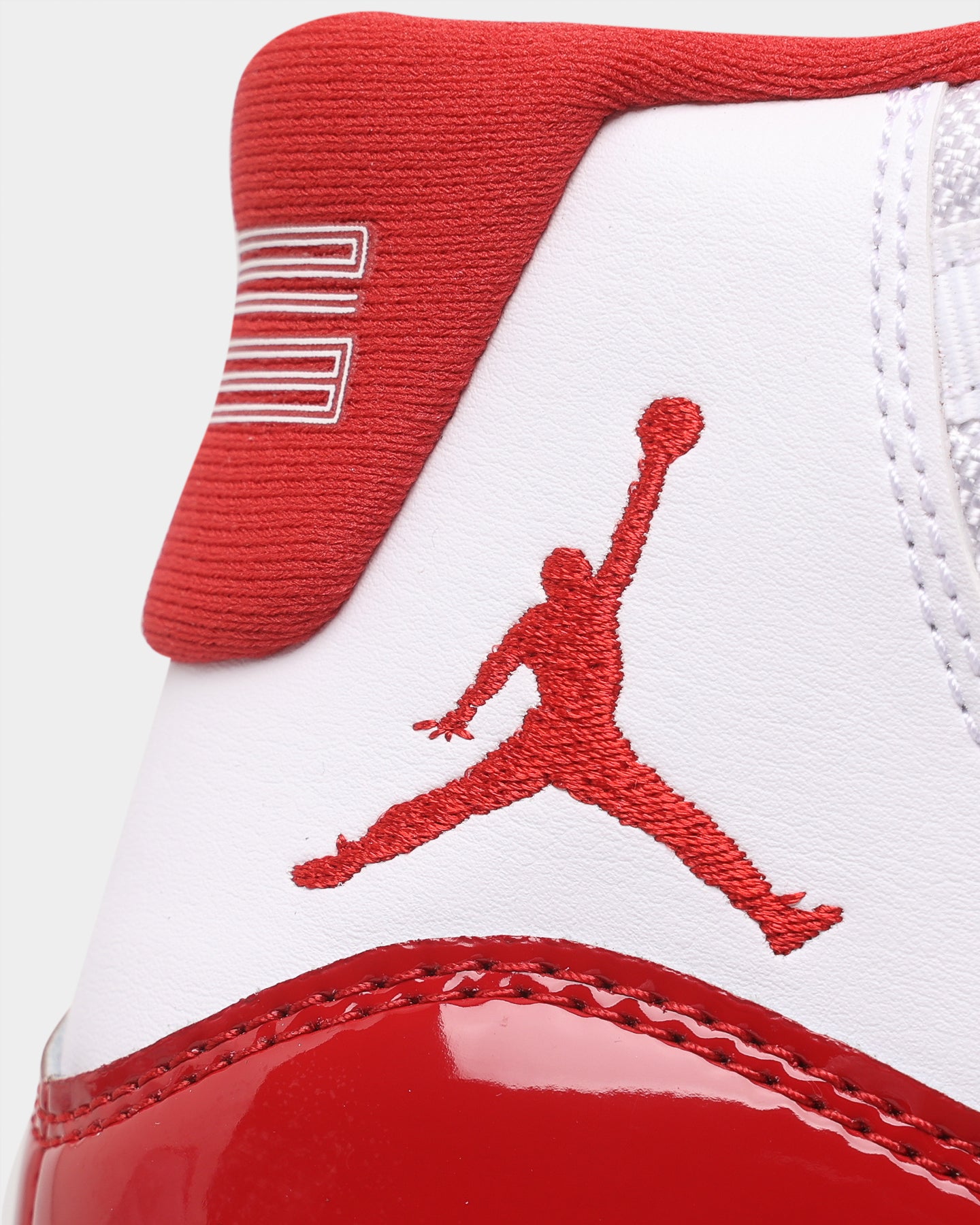 Air Jordan 11 Retro Sneakers - Varsity Red & White Basketball Shoes for Men | Perfect for Court Performance & Streetwear Fashion