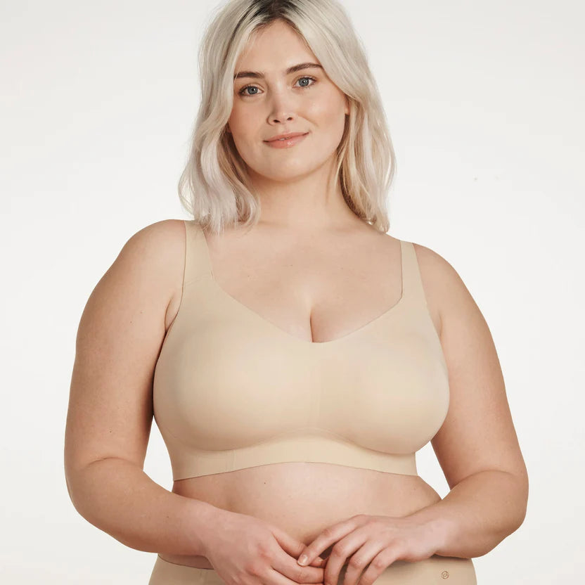 Evelyn & Bobbie Beyond Wireless Bra - Comfortable Seamless Support for Everyday Wear, Yoga & Lounge