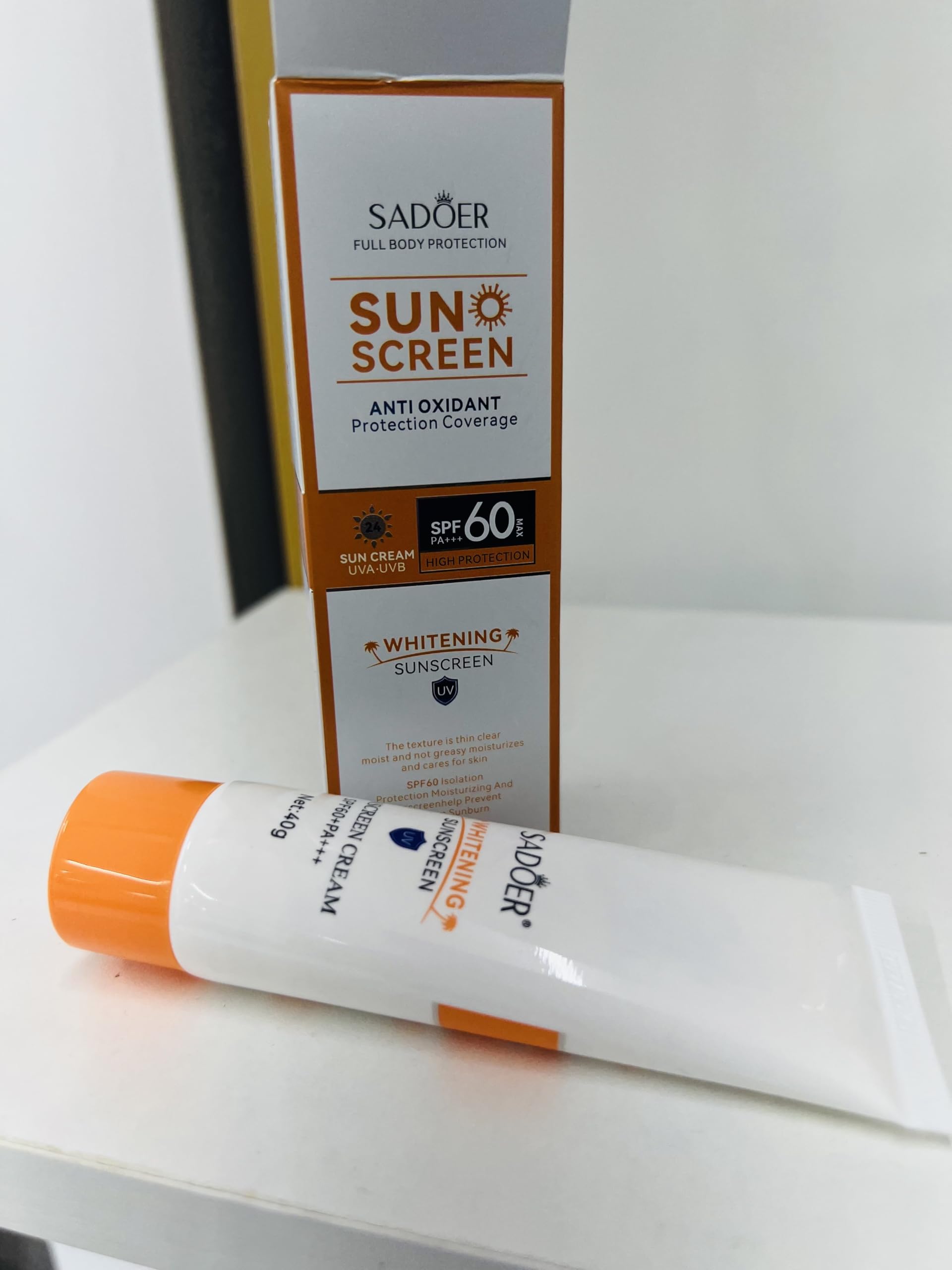 Organic Herbal Sunscreen SPF 60 - Natural Whitening & Hydrating Formula - Lightweight Non-Greasy UV Protection for Face & Body - Ideal for Daily Use, Beach, Swimming & Outdoor Activities