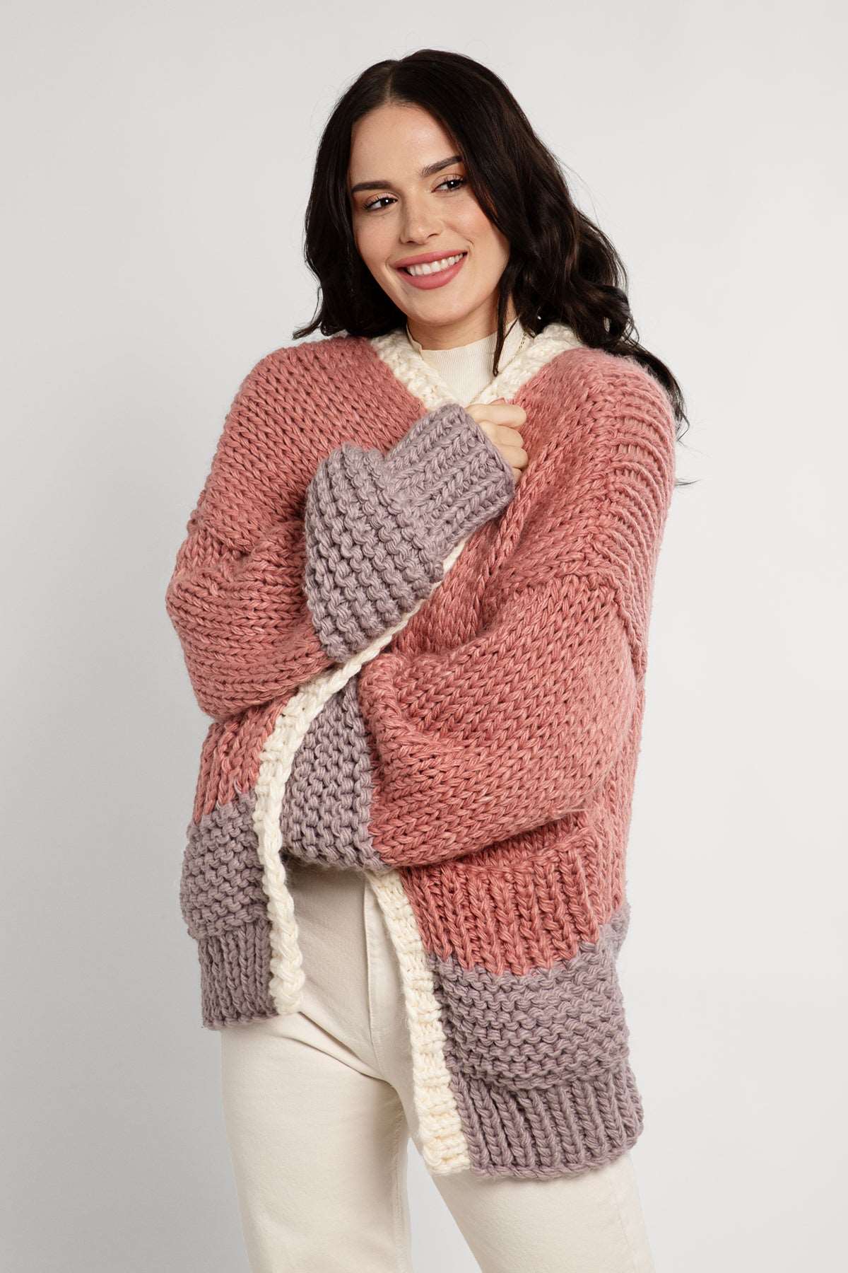 Stylish Knit Oversized Sweater in Two-Tone Colors - Perfect for Casual Outfits and Cozy Winter Days