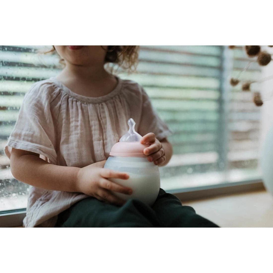 Élhée Baby Bottle Nipple Pack of 2 - U Size Slow Flow Newborn Bottles for Breastfed Babies | Gentle Feeding for 0-6 Months Infants | BPA-Free Silicone Nipples for Comfortable Nursing