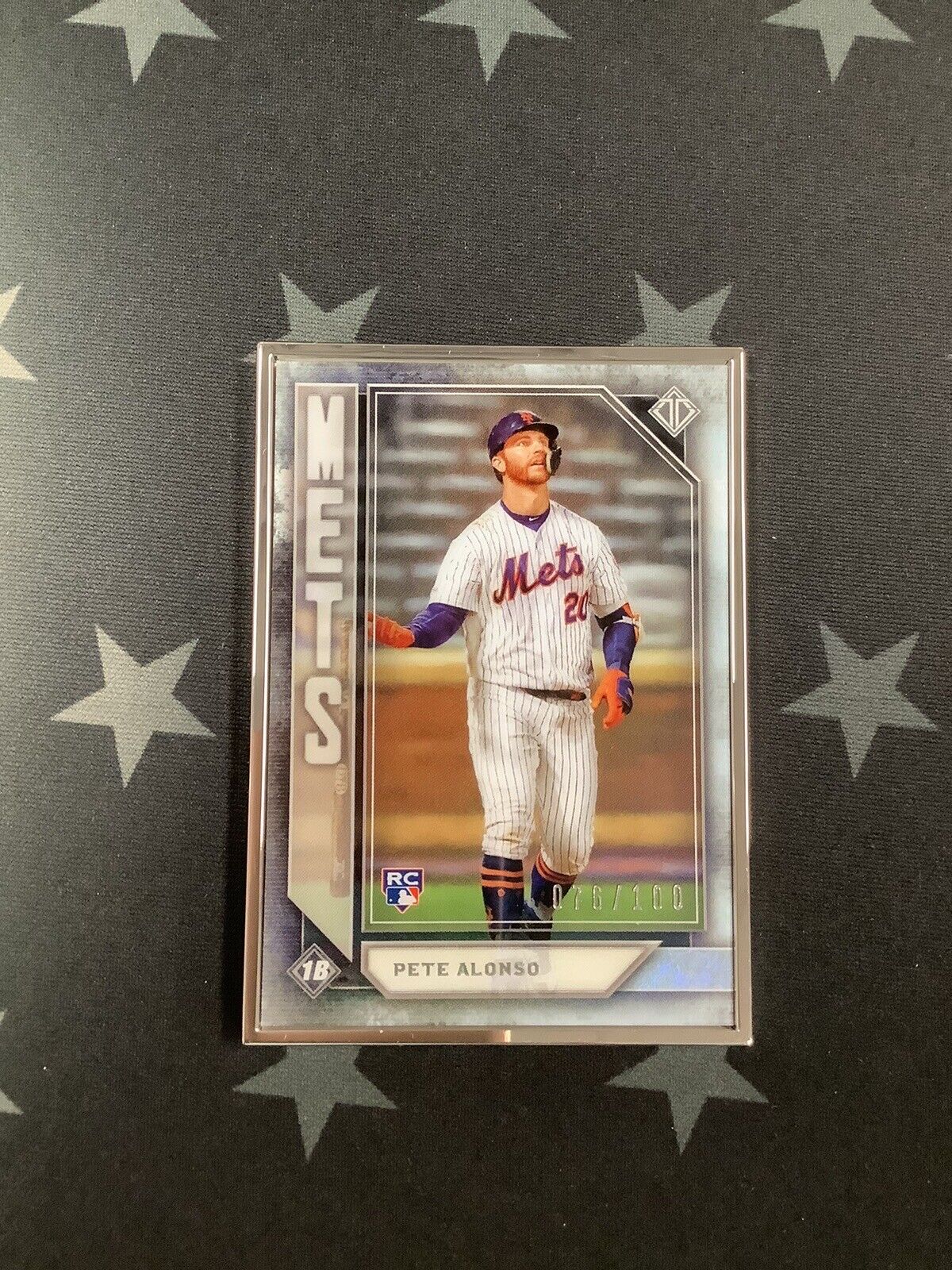 2019 Topps Transcendent Collection Pete Alonso #22/100 Rookie Card - New York Mets Baseball Memorabilia for Collectors & Fans