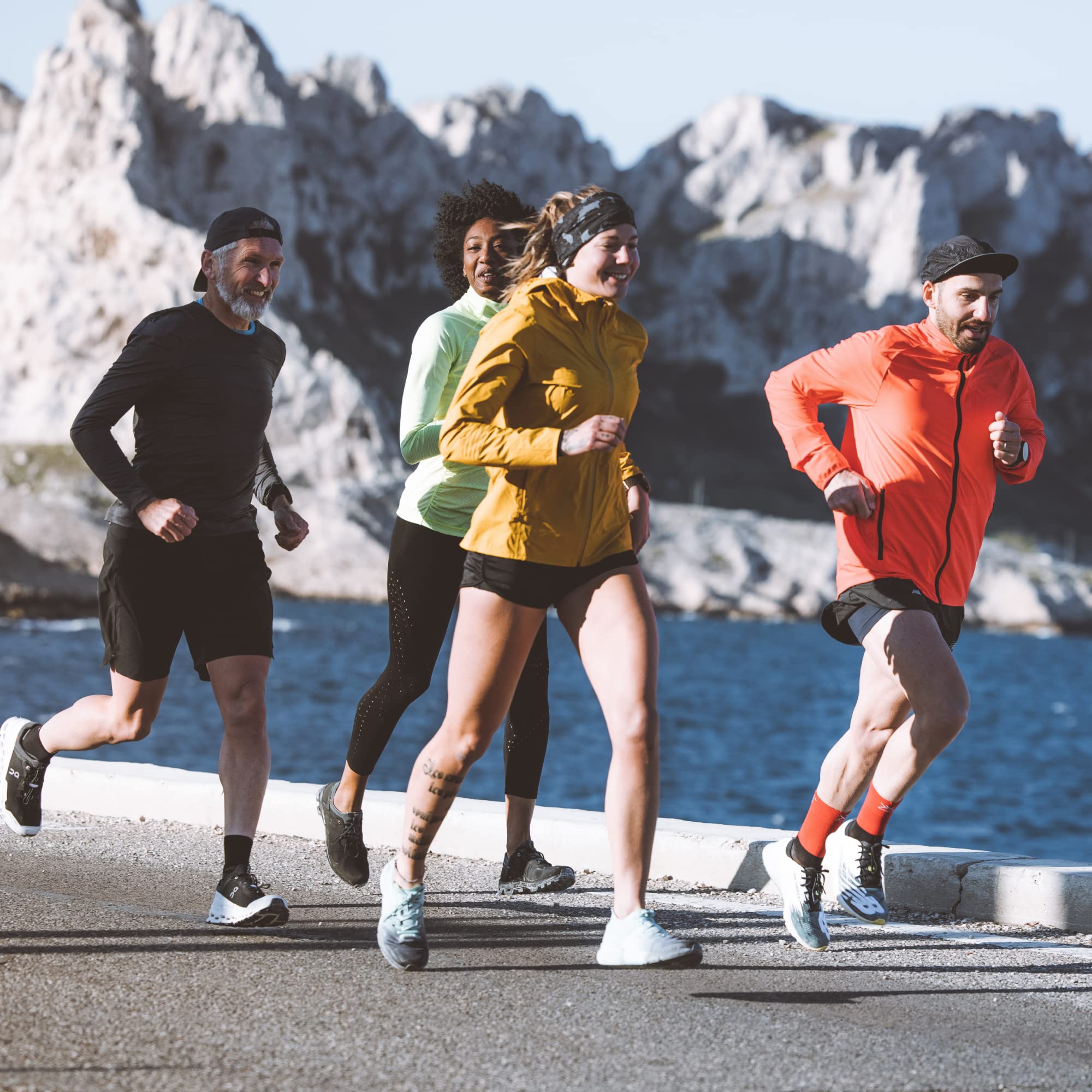Polar M430 GPS Running Watch - Heart Rate Monitor, Activity Tracker & Waterproof Fitness Watch for Men & Women - Perfect for Jogging, Hiking & Outdoor Sports
