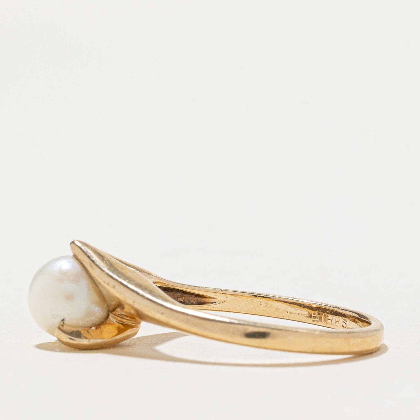 Birks Solitaire Pearl Chevron Ring - Size 6.25 | Elegant Pearl Jewelry for Women, Perfect for Weddings, Anniversaries & Special Occasions