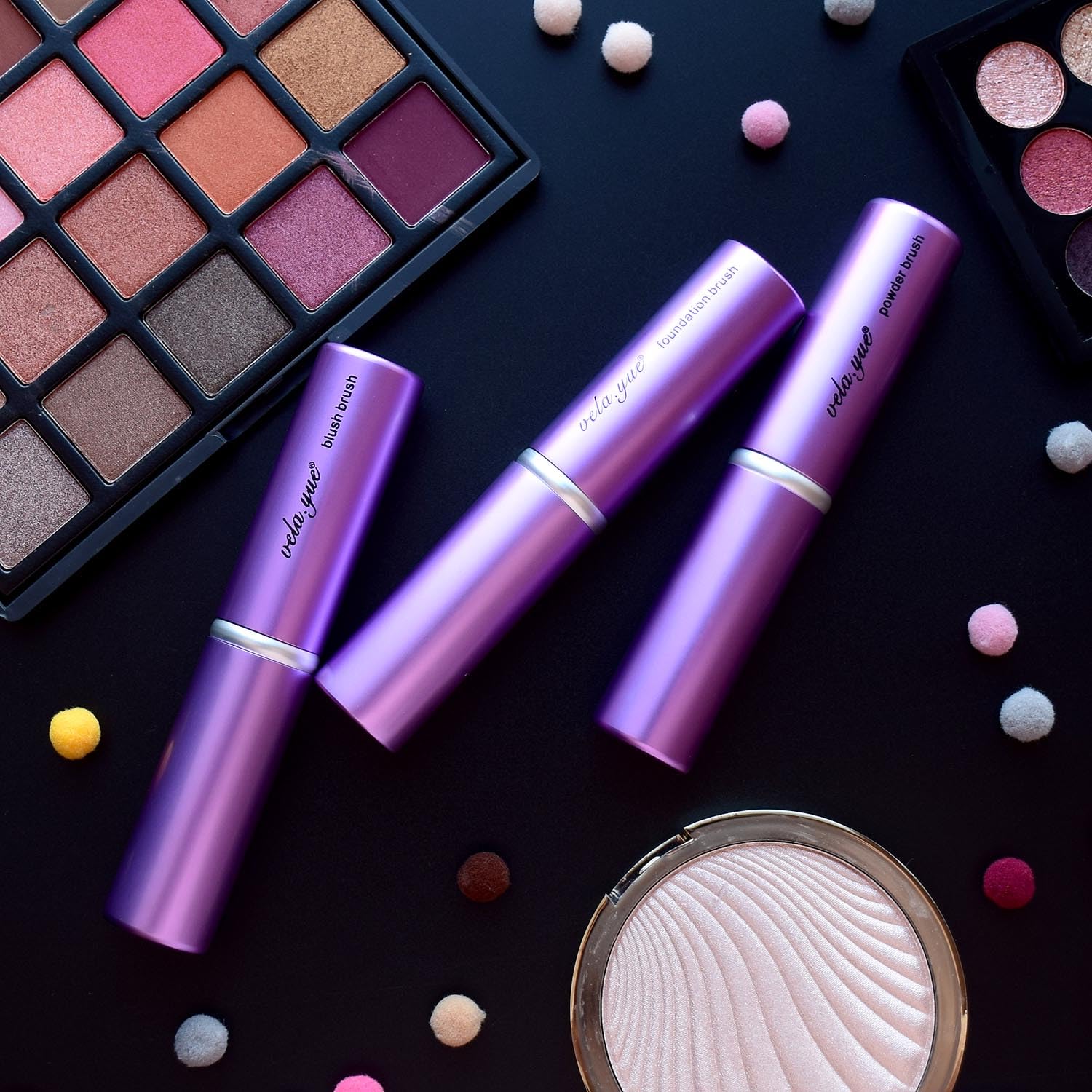 Vela.Yue Retractable Kabuki Brush - Round Powder Makeup Brush for Foundation, Blush & Contouring - Perfect for Travel & On-the-Go Touch Ups