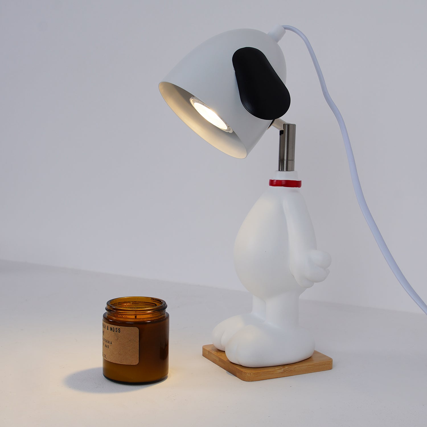 Snoopy Candle Warmer Lamp - Aromatherapy Wax Melter with Adjustable Brightness for Home, Office & Relaxation | Perfect Gift for Peanuts Fans & Candle Lovers