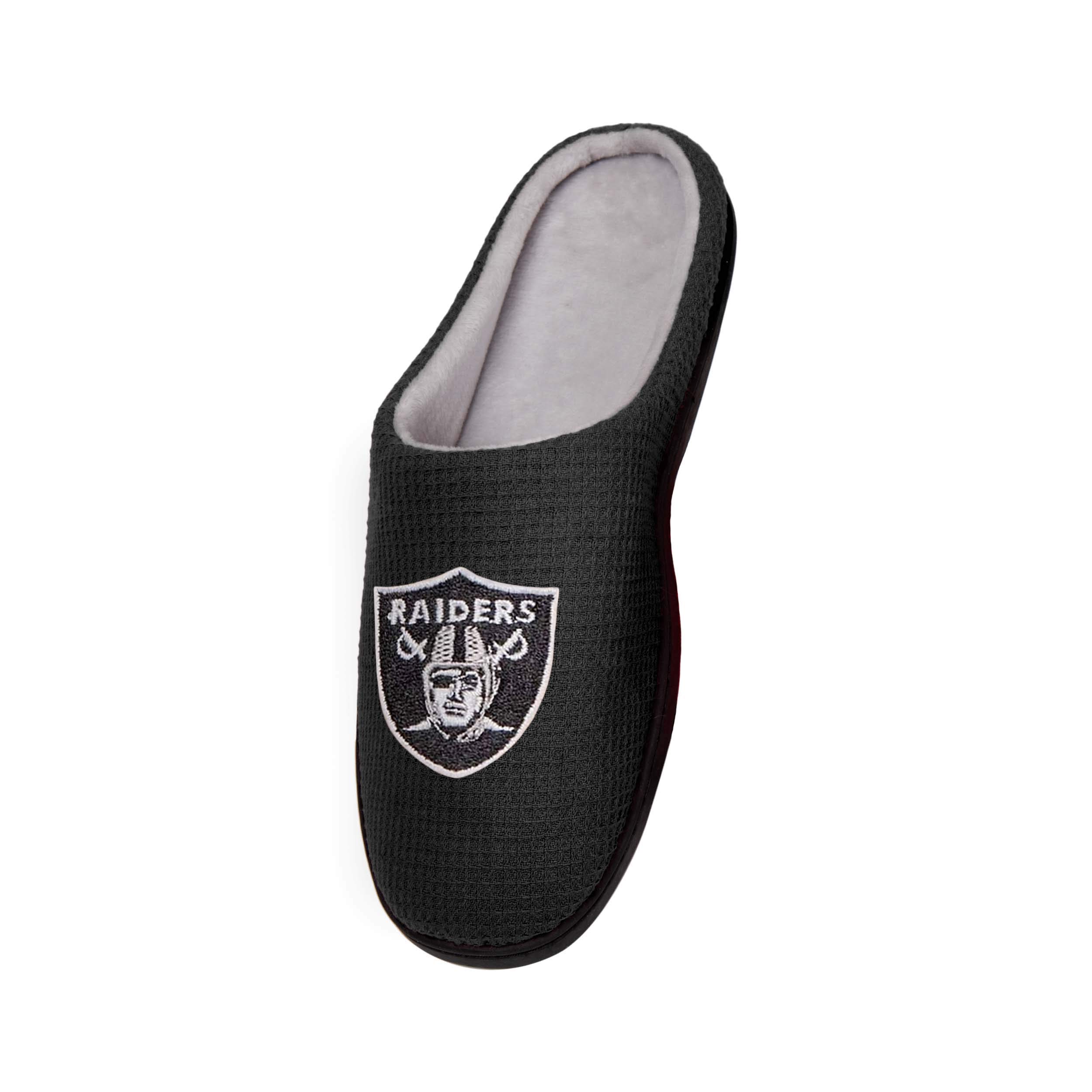 FOCO Men's NFL Team Logo Memory Foam Slide Slippers - Comfortable House Shoes for Indoor & Outdoor Wear - Perfect for Lounging, Running Errands, and Gameday Support