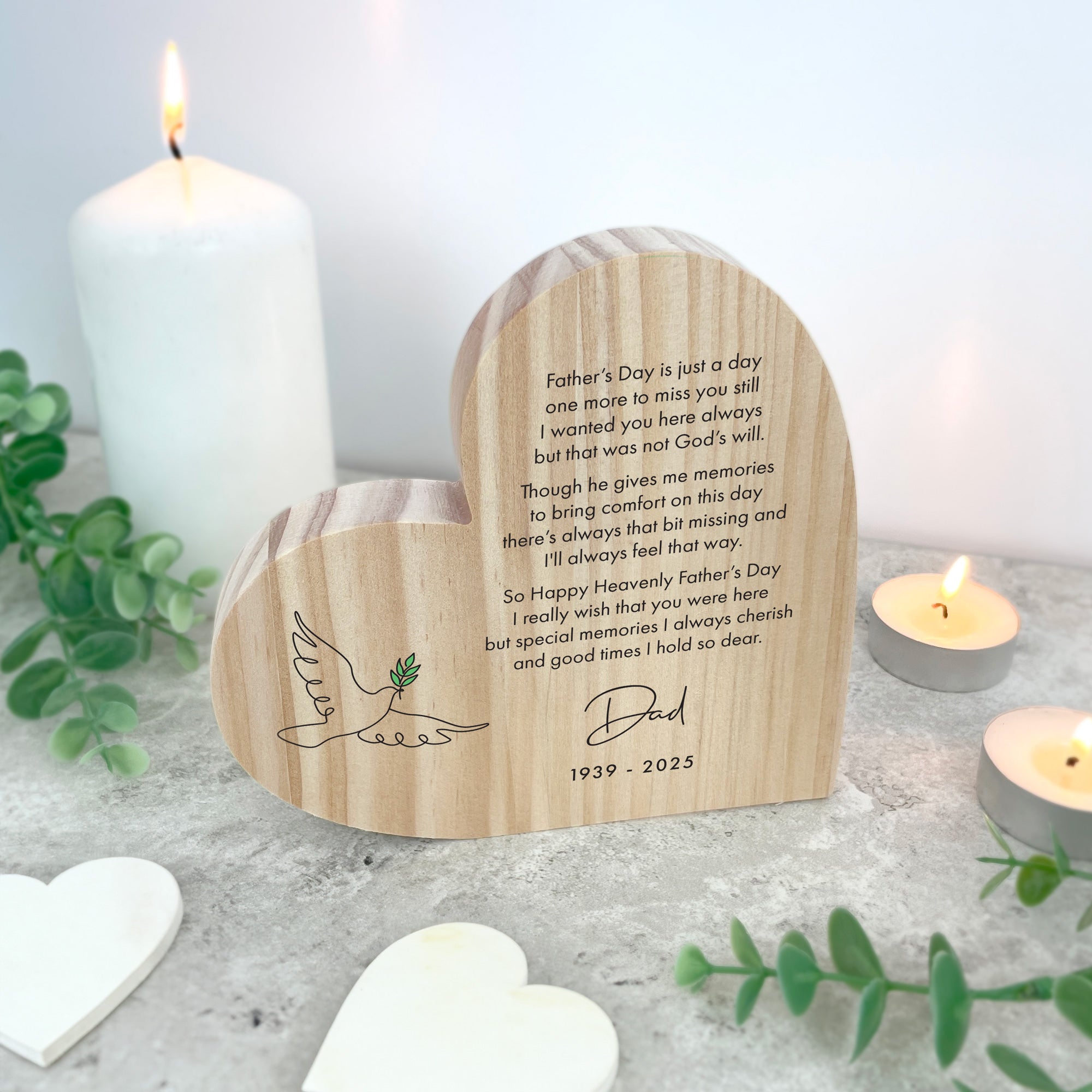 Personalized Happy Heavenly Father's Day Wooden Freestanding Heart Sign - Memorial Gift for Dad, Grandfather - Perfect for Home Decor, Memorial Display, Cemetery Tribute & Remembrance Day