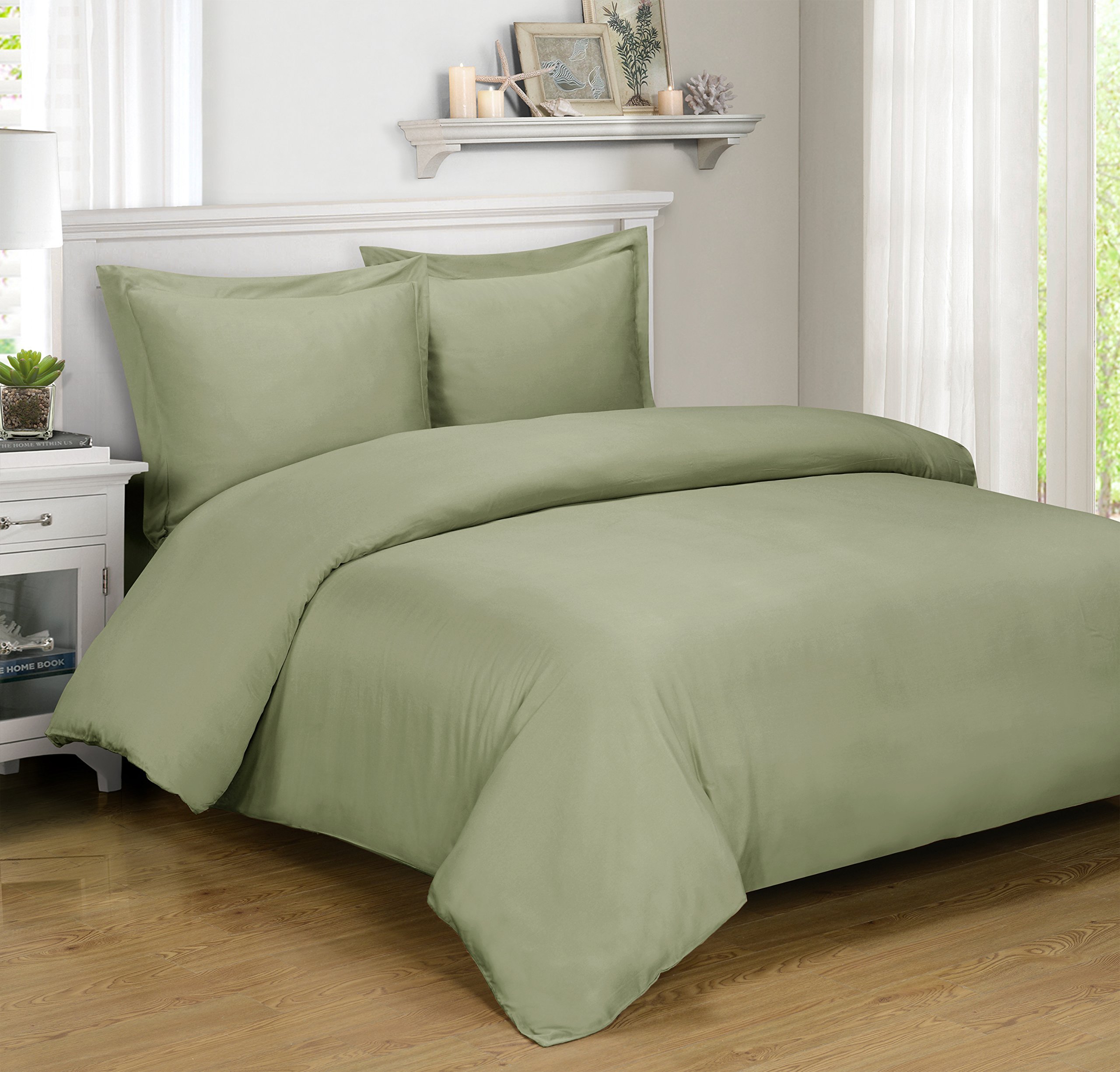 Royal Hotel Bedding 4-Piece Comforter Set - Solid Sage California King Size, 300 Thread Count 100% Bamboo Rayon, Down Alternative - Perfect for Luxury Bedrooms, Guest Rooms & Hotel Style Decor