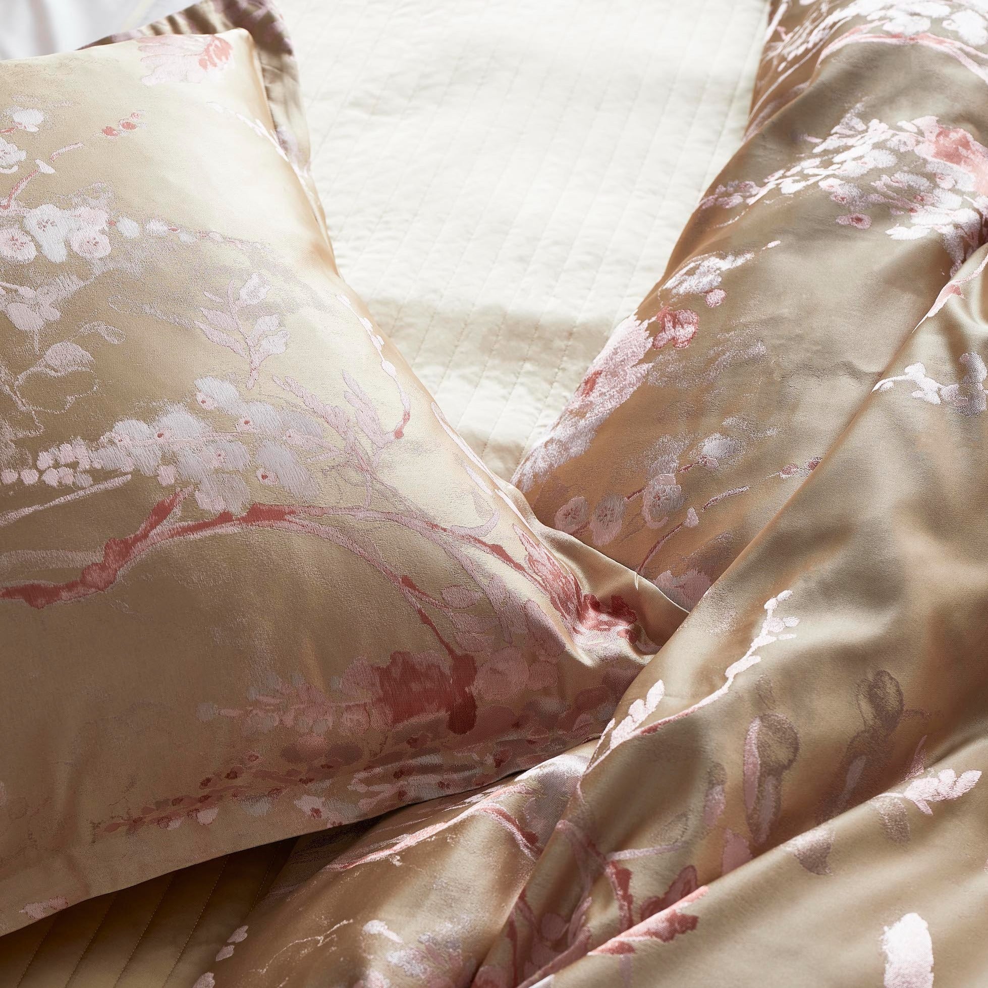 Jardin Fleur Pink & Gold Sham - Elegant Floral Decorative Pillow Cover for Bedroom, Living Room, and Sofa