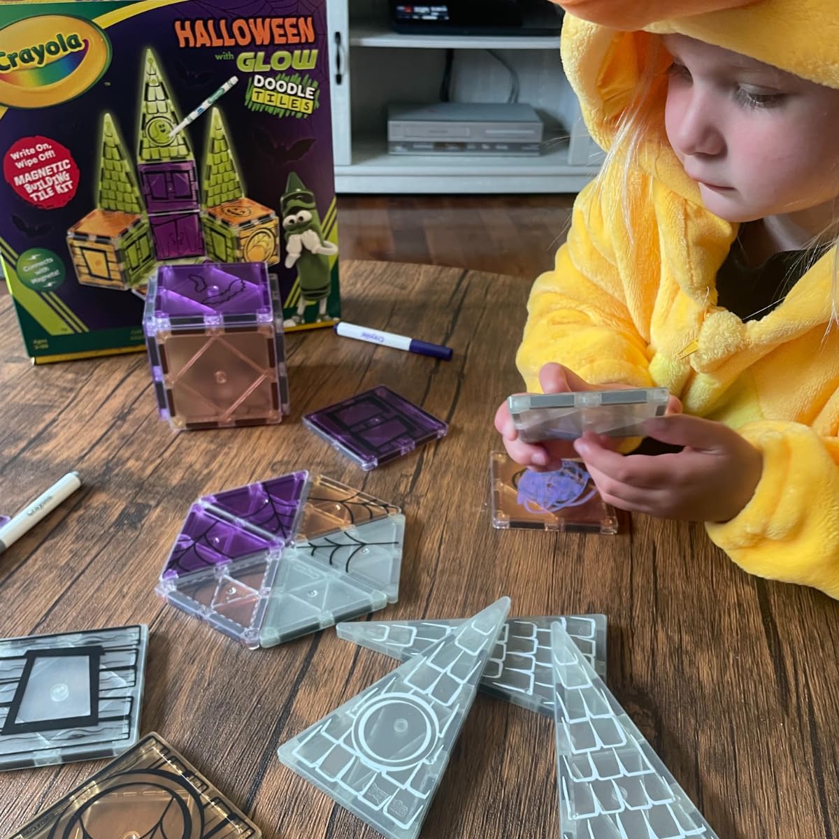 CreateOn Crayola Halloween Glow Doodle Magnetic Tiles Building Set - 25-Piece STEM Educational Toys for Boys & Girls Ages 3+ | Creative Construction Play, Classroom Activities & Holiday Gift for Kids