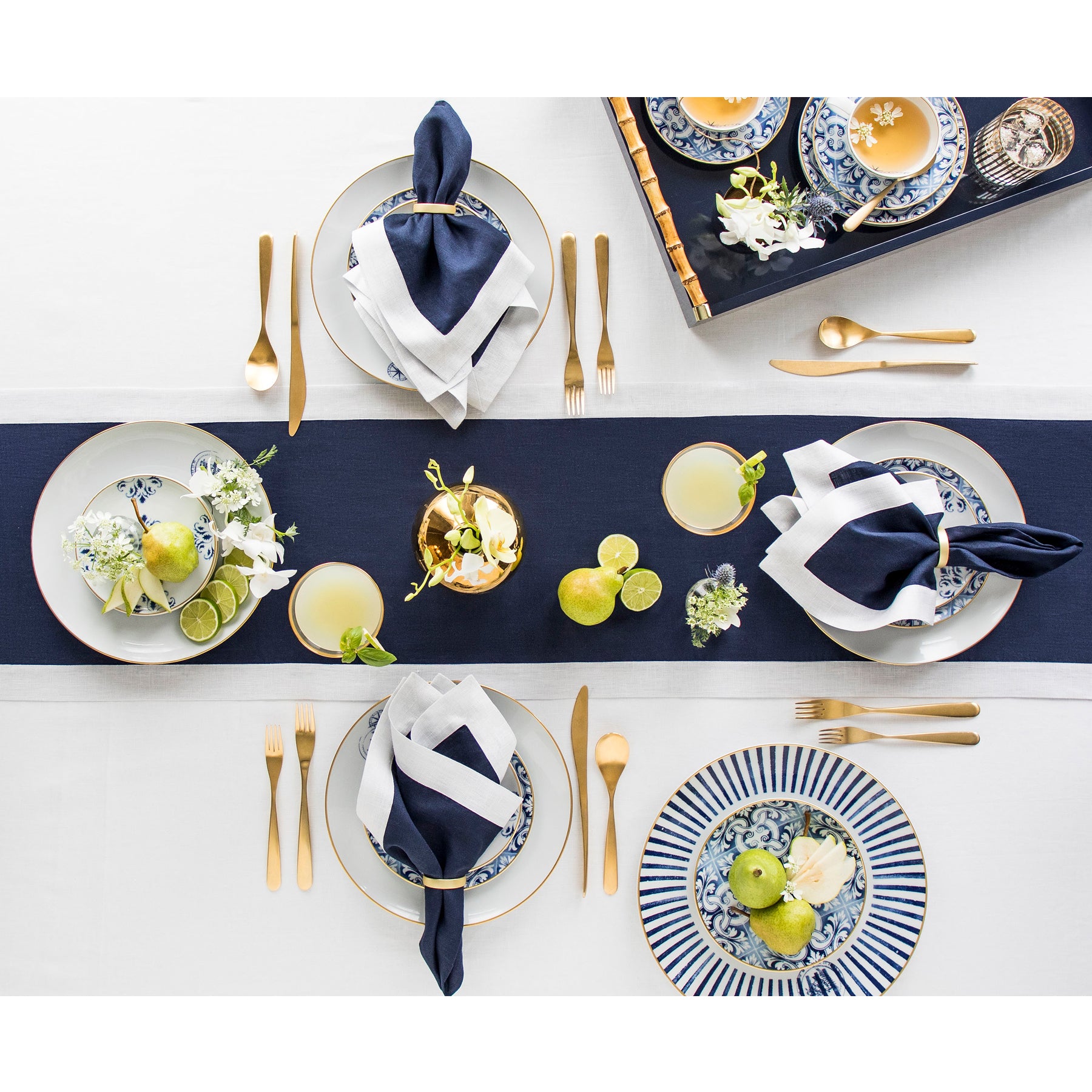 Festive Edge Table Runner - Elegant Holiday Dining Decor for Christmas, Thanksgiving & Parties | Perfect for Home, Events & Special Occasions