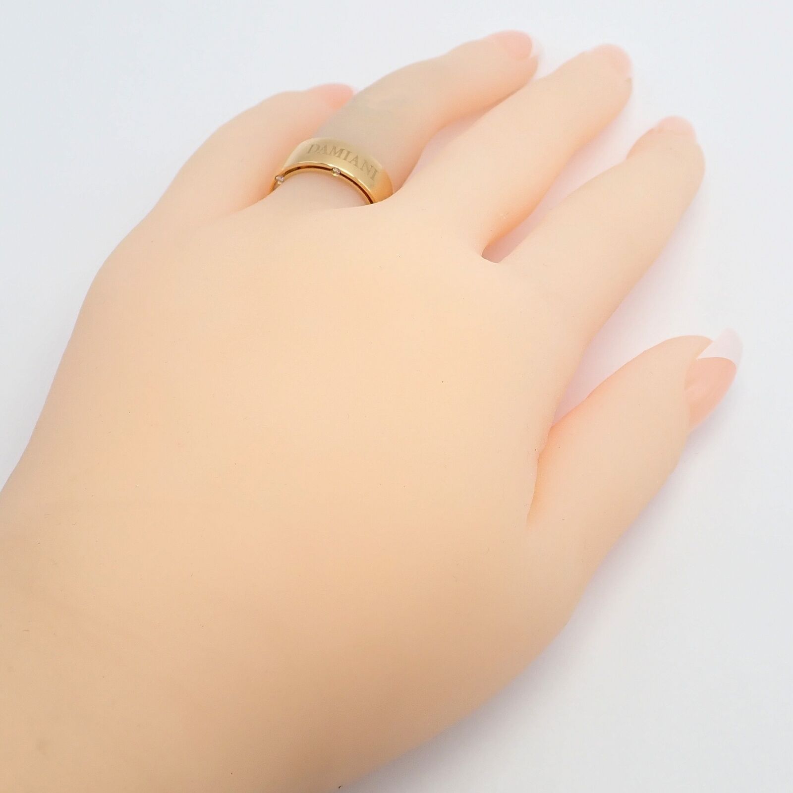 Authentic Damiani Brad Pitt 18k Yellow Gold 10 Diamond Wide Band Ring Size 5.5 - Luxury Men's Wedding Band for Anniversary & Special Occasions