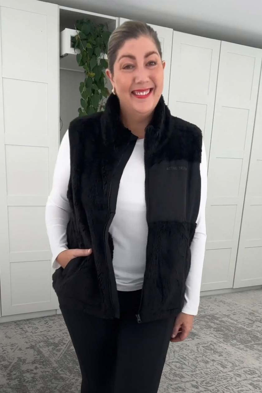 Tech Teddy Vest - Soft & Warm Fleece Vest for Men & Women - Cozy Winter Layering for Outdoor Activities & Casual Wear