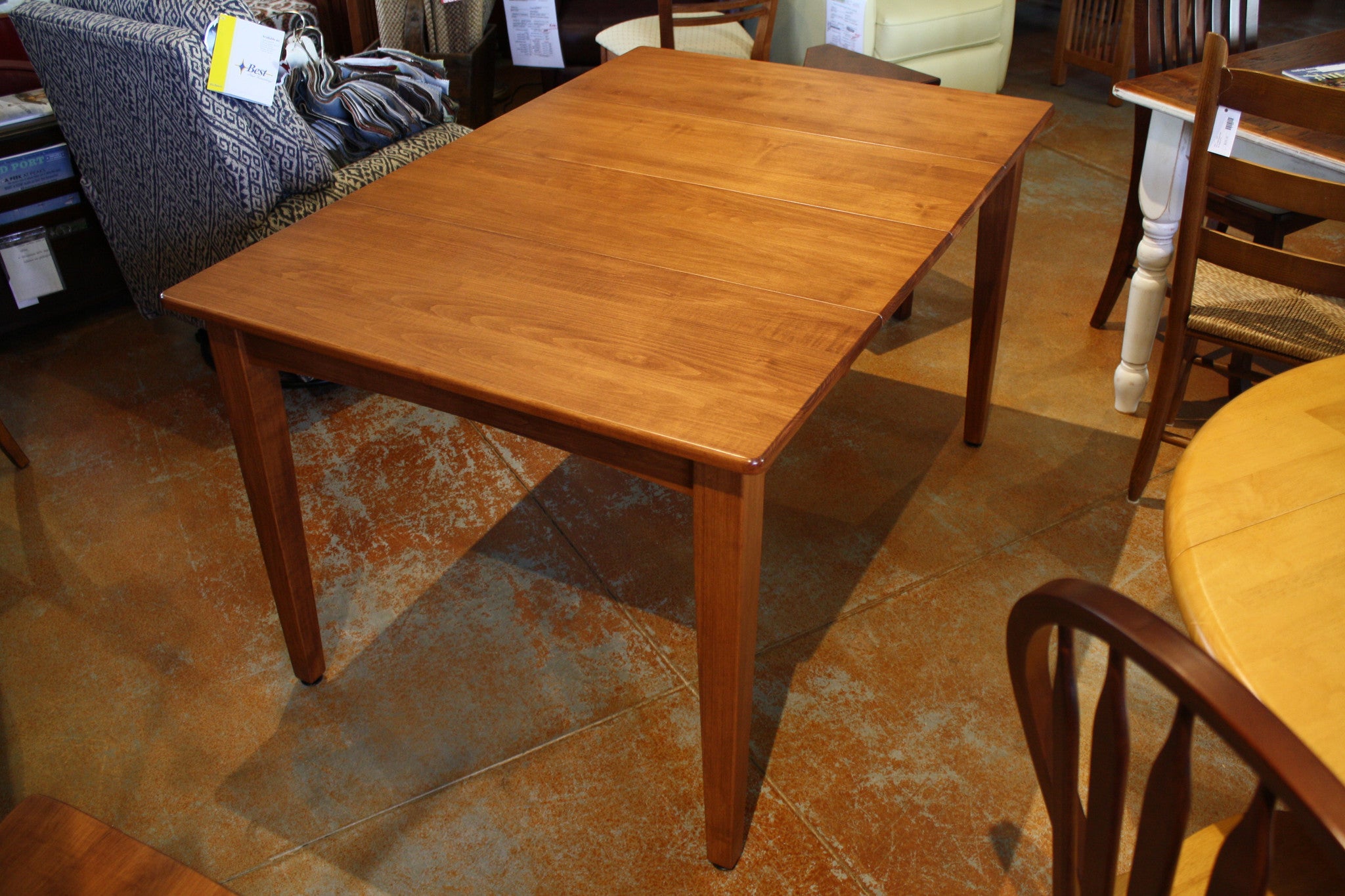 Compact & Versatile Small Dining Table for Apartments, Studios & Small Spaces - Perfect for Breakfast Nook, Kitchen Corner or Tiny Home Dining