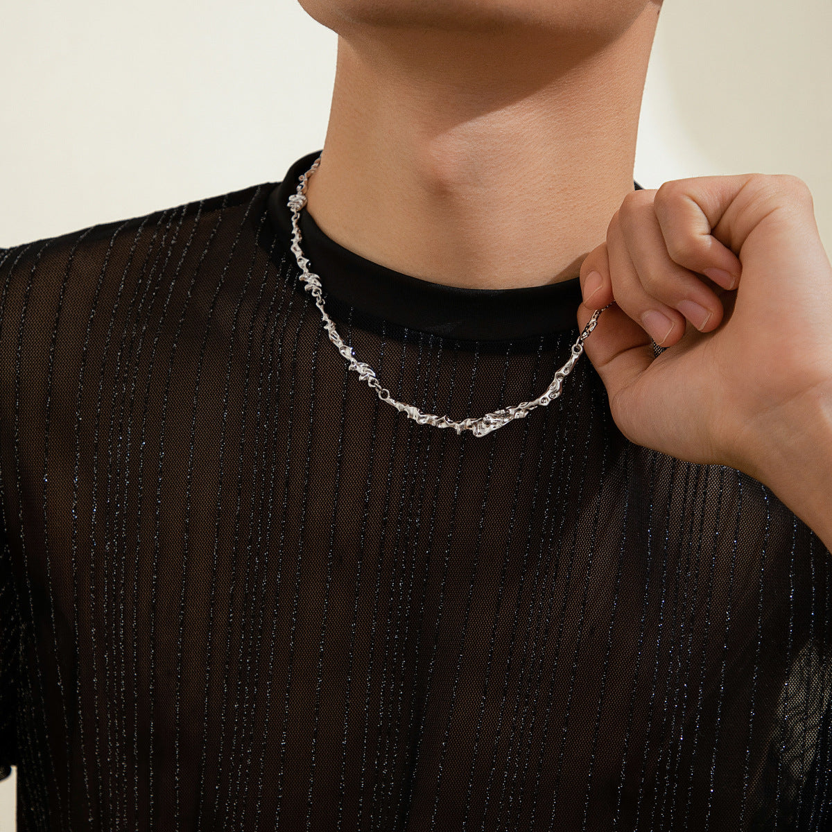 Trendy Irregular Molten Unisex Chain Necklace HN2700 - Perfect for Casual Outfits, Layering & Gift Giving
