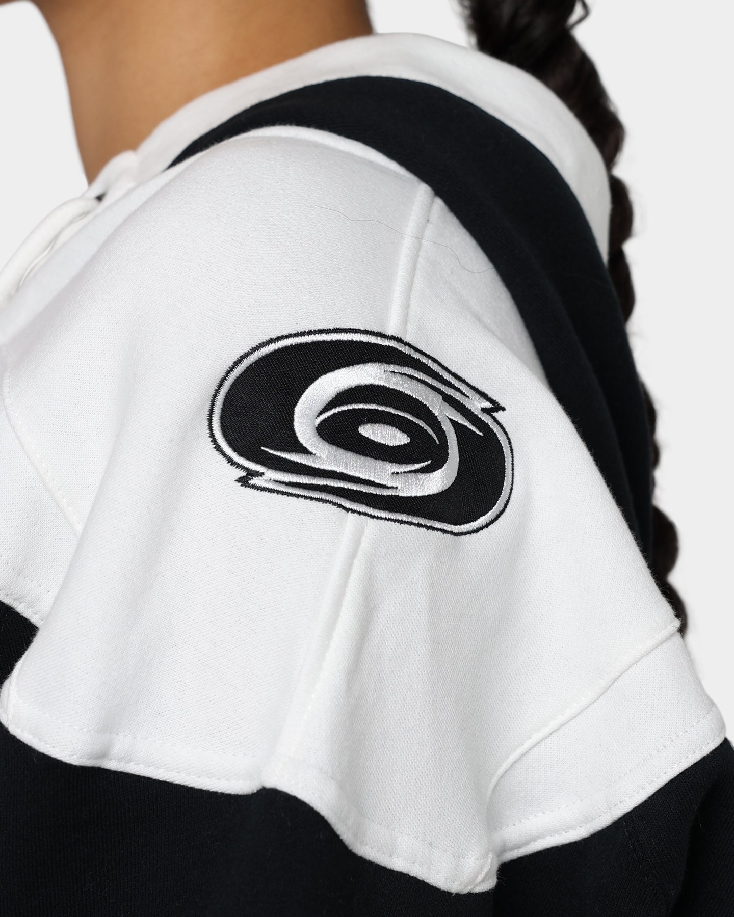 47 Brand Carolina Hurricanes Superior Lacer Hoodie - Men's NHL Pullover Sweatshirt with Premium Stitching (Jet Black) - Perfect for Game Day, Tailgating & Casual Winter Wear