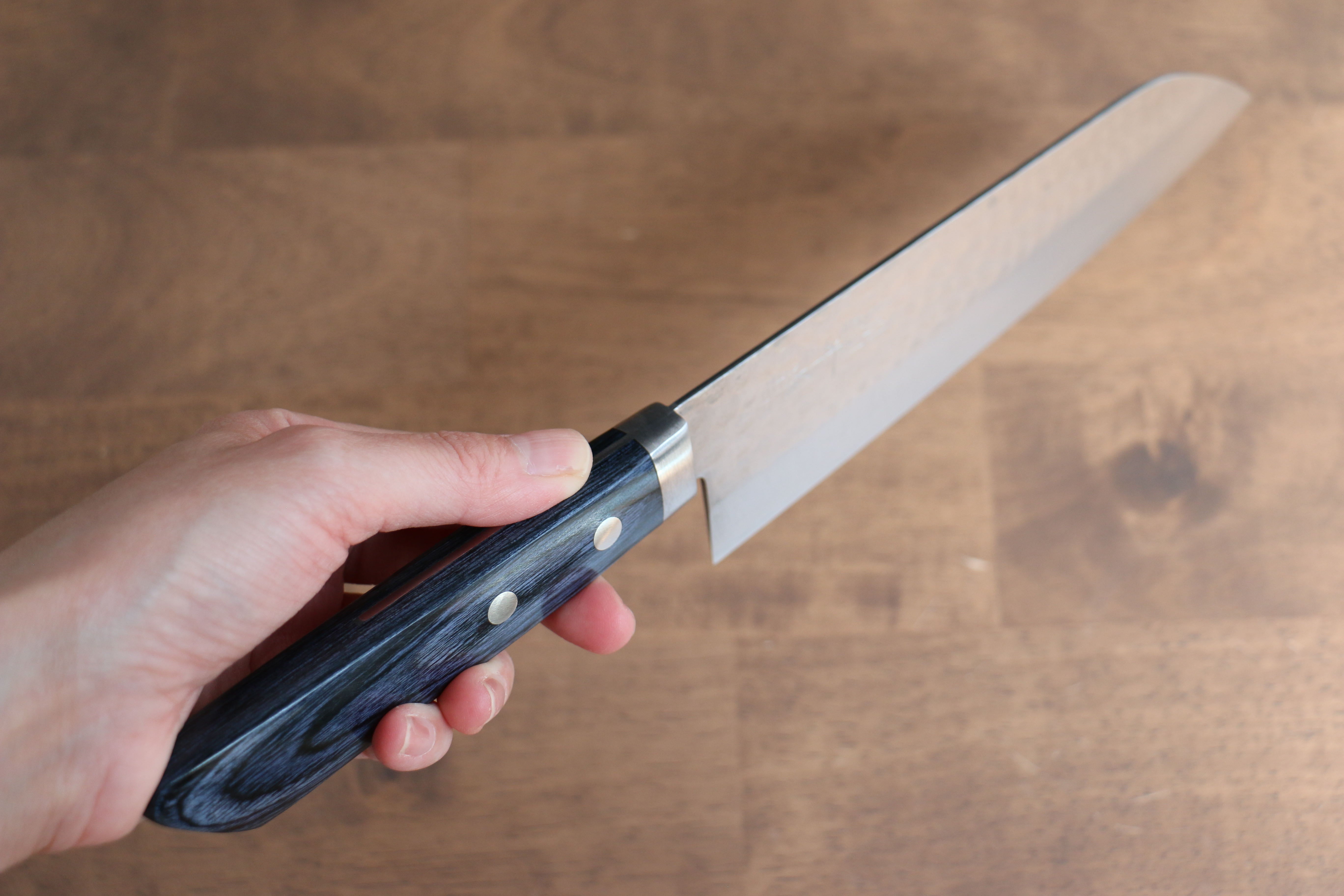 Premium Kunihira Kokuryu VG10 Hammered Damascus Santoku Knife 170mm - Navy Blue Pakkawood Handle - Japanese Kitchen Knife for Slicing, Dicing & Chopping Vegetables, Meat & Fish