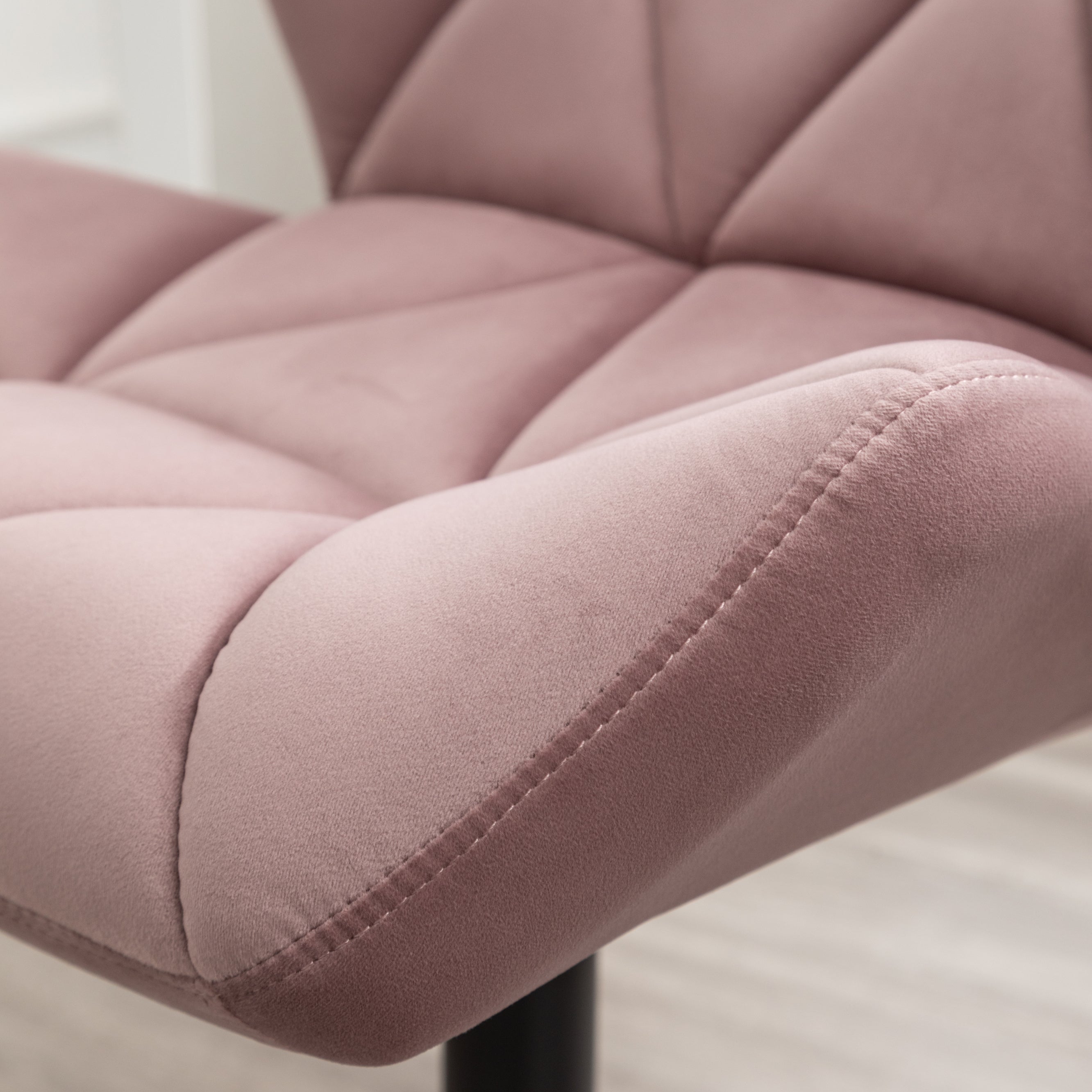 Roundhill Furniture Eldon Diamond Tufted Adjustable Swivel Office Chair - Ergonomic Executive Desk Chair with Lumbar Support for Home & Office Workspace