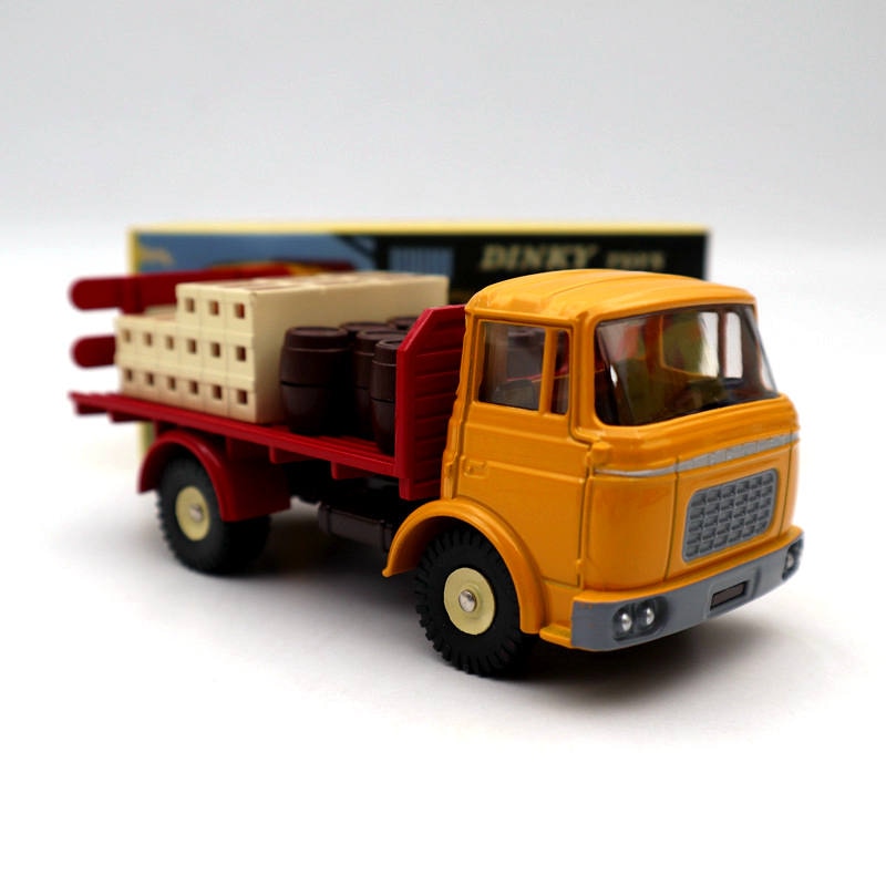 Atlas Dinky Toys 588 Plateau Brasseur Berliet GAK Diecast Truck Model - 1:43 Scale Vintage Yellow Collectible - Perfect for Display, Gift Giving & Classic Car Enthusiasts