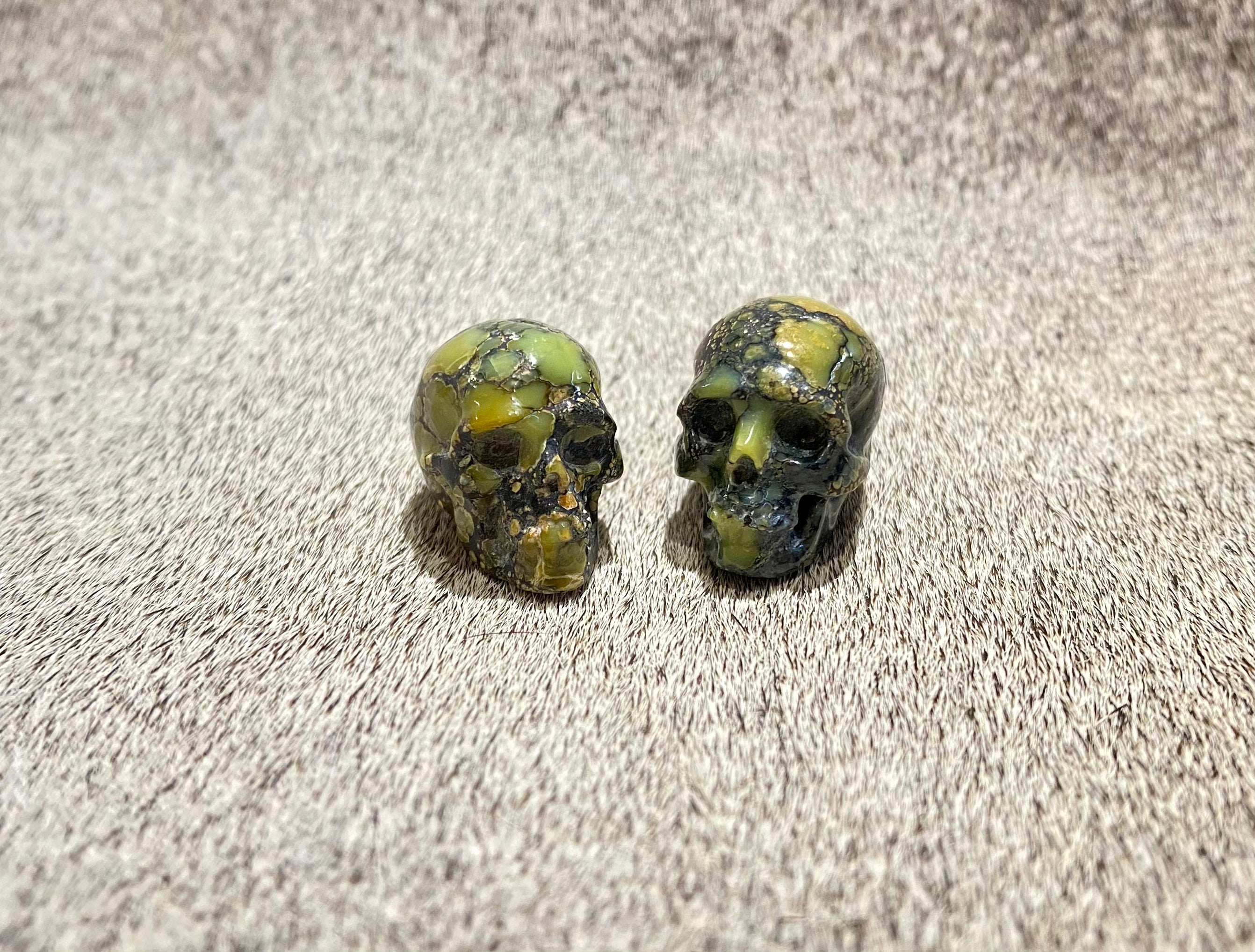 Natural Peacock Ore Skull - Rainbow Chalcopyrite Crystal Decor for Home, Office & Meditation - Unique Healing Stone Gift for Collectors & Spiritual Use