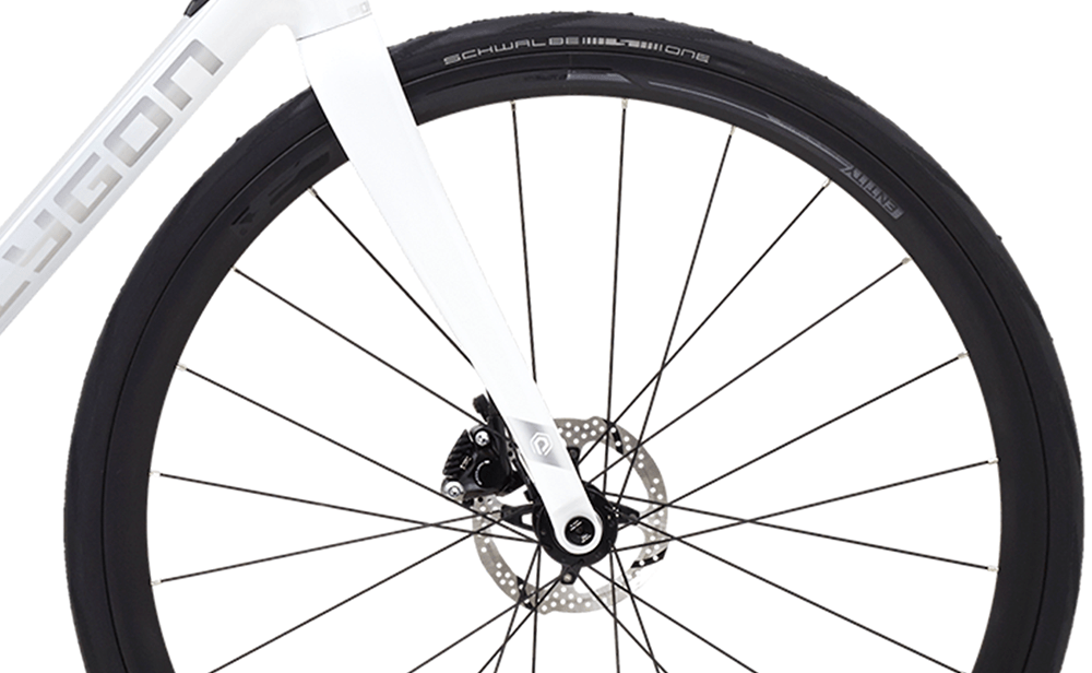 Polygon Strattos S5 Disc 105 Alloy Road Bike - Lightweight Aluminum Frame, Shimano 105 Groupset, Disc Brakes for Superior Performance | Perfect for Road Racing, Endurance Cycling & Commuting