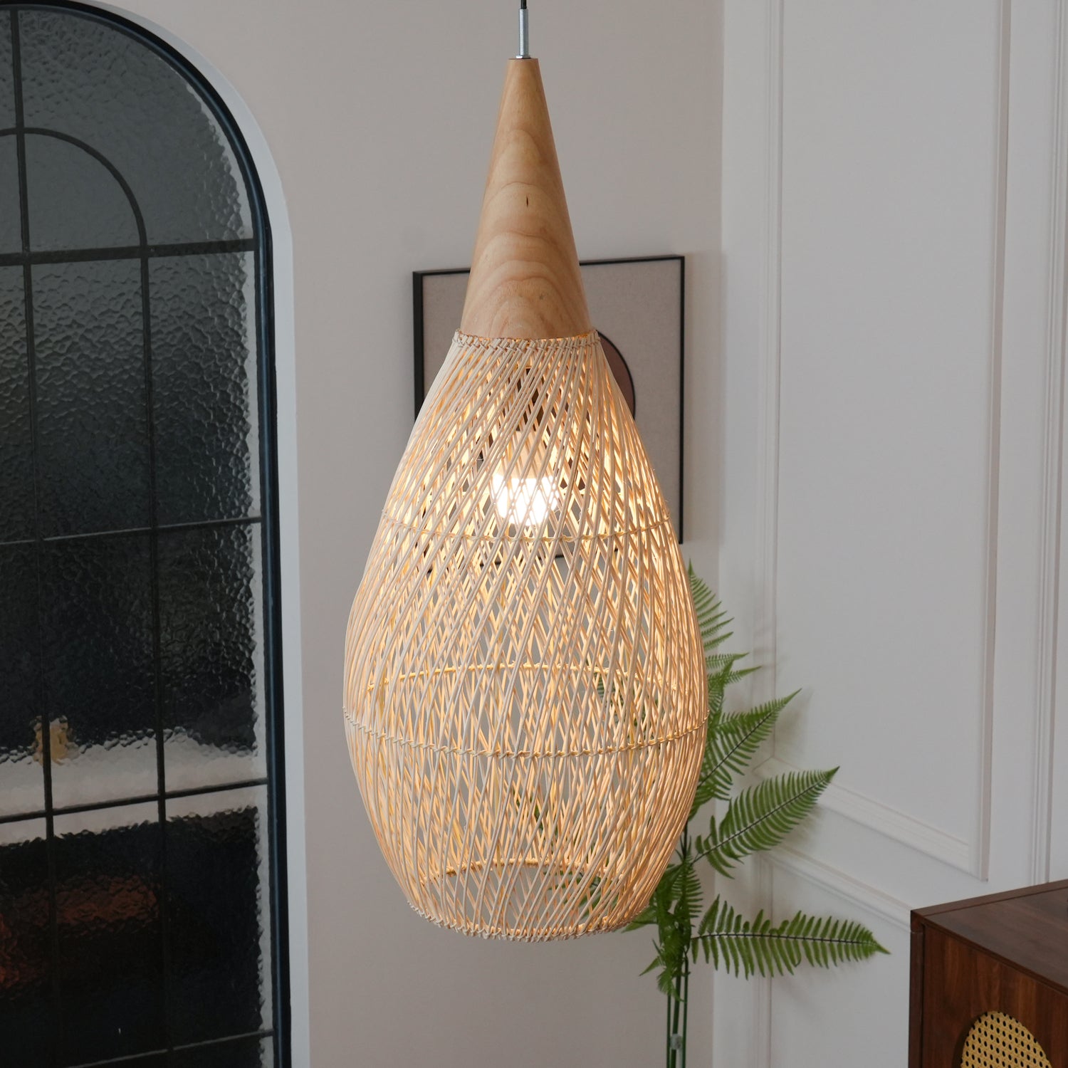 Handwoven Rattan Pendant Light - Natural Boho Ceiling Lamp for Living Room, Bedroom & Patio Decor