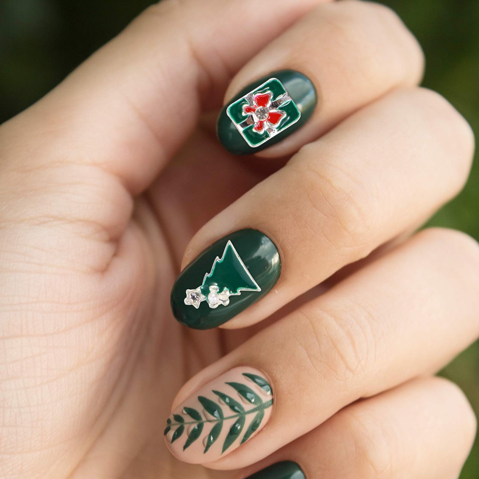 2 Boxes Christmas Alloy Manicure Nail Slices - Snowflake Nail Decals, 3D Rhinestone Metal Decorations for Christmas Nail Art & Phone Case DIY (Perfect for Holiday Parties & Gift Giving)