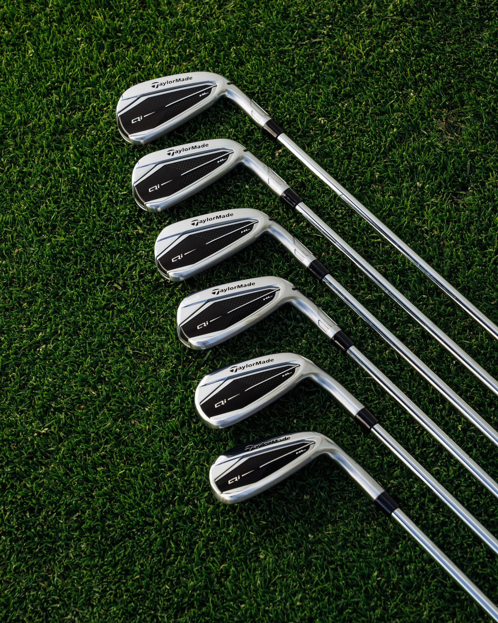 TaylorMade Qi Iron Set - Premium Golf Clubs for Men & Women | High-Performance Irons for Distance & Accuracy | Perfect for Golf Course & Driving Range