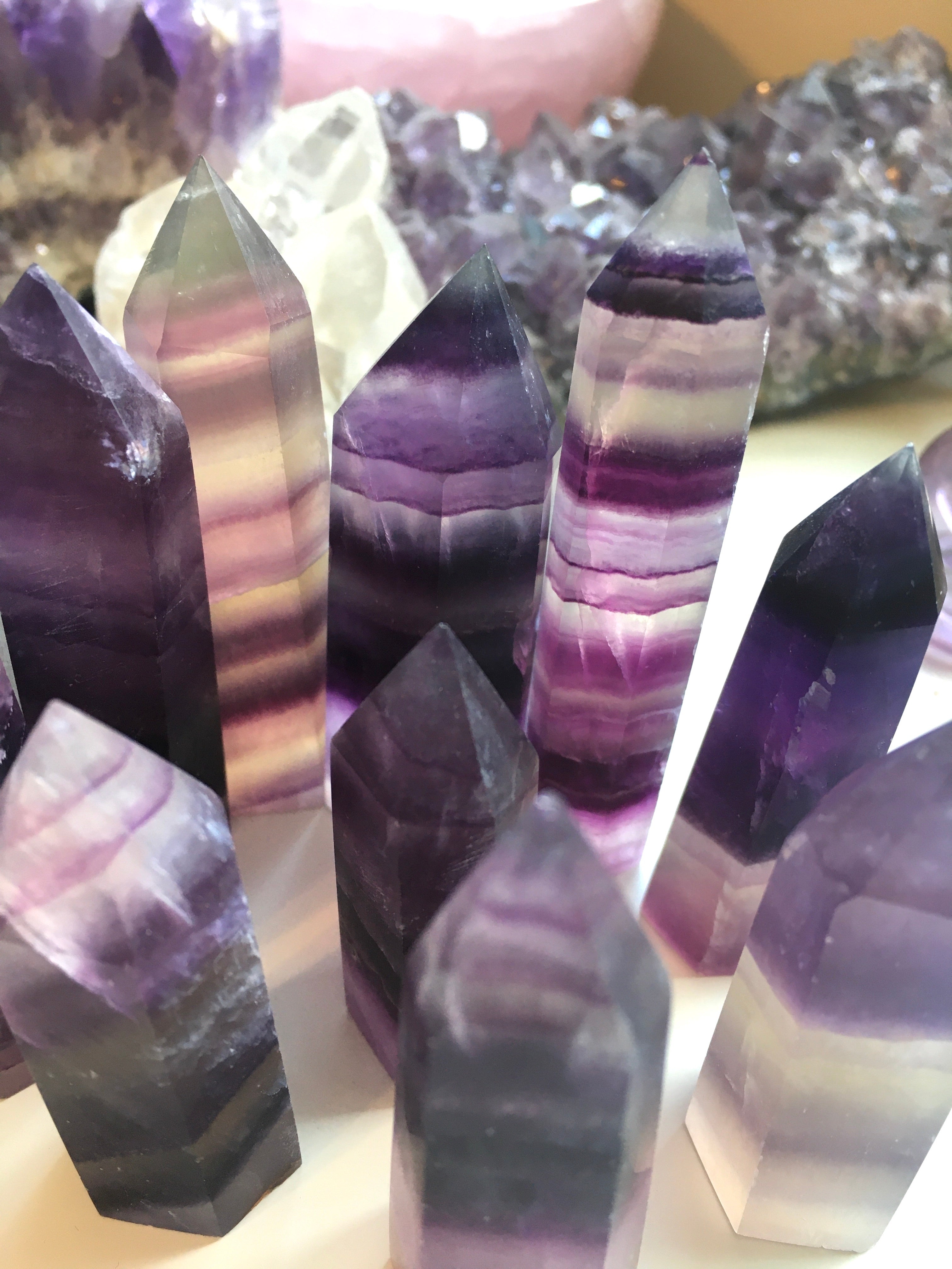 Natural Purple Fluorite Mini Tower - Healing Crystal for Meditation, Reiki & Energy Balancing - Perfect for Home Decor, Office Desk & Spiritual Practices